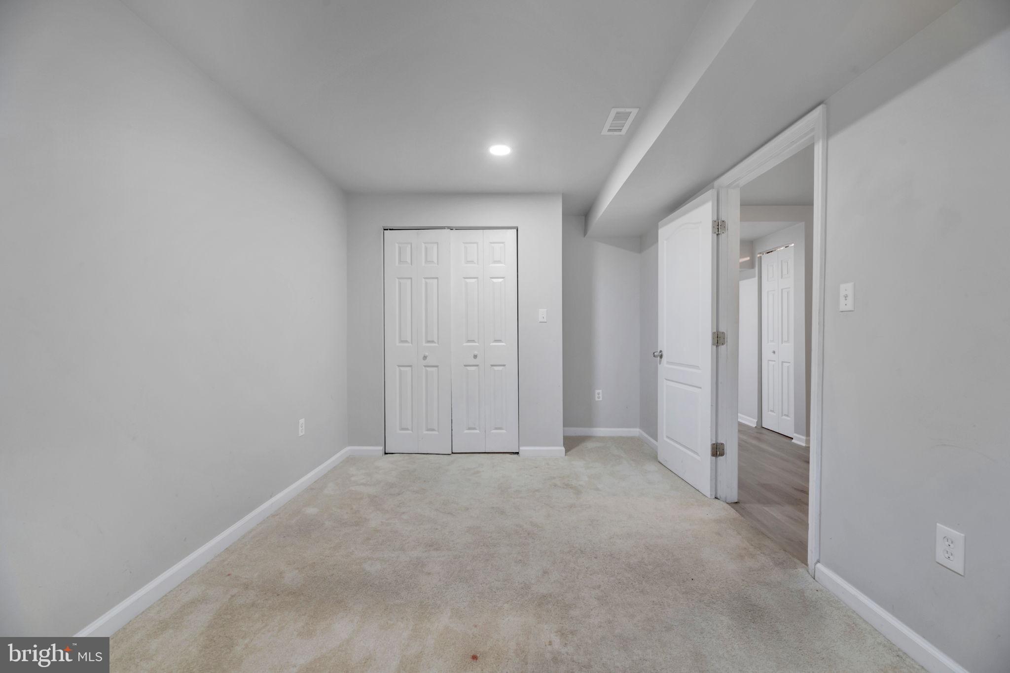 GLENN DALE COMMONS - Residential