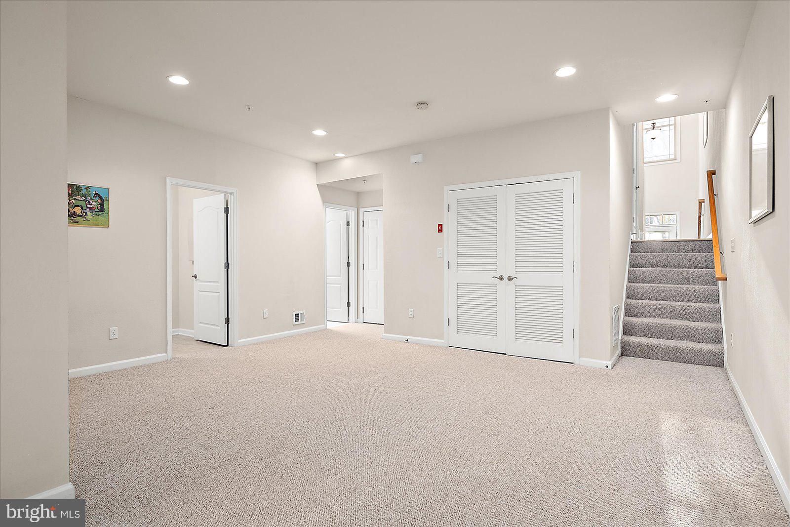 GLEN RIDDLE - Residential