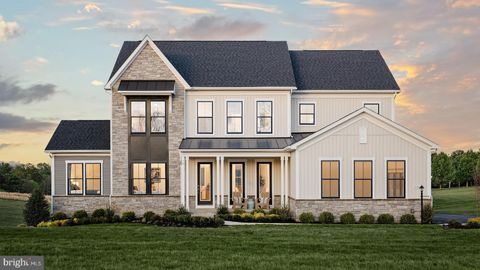 39948 MCELNEA MANOR COURT LOVETTSVILLE VA 20180