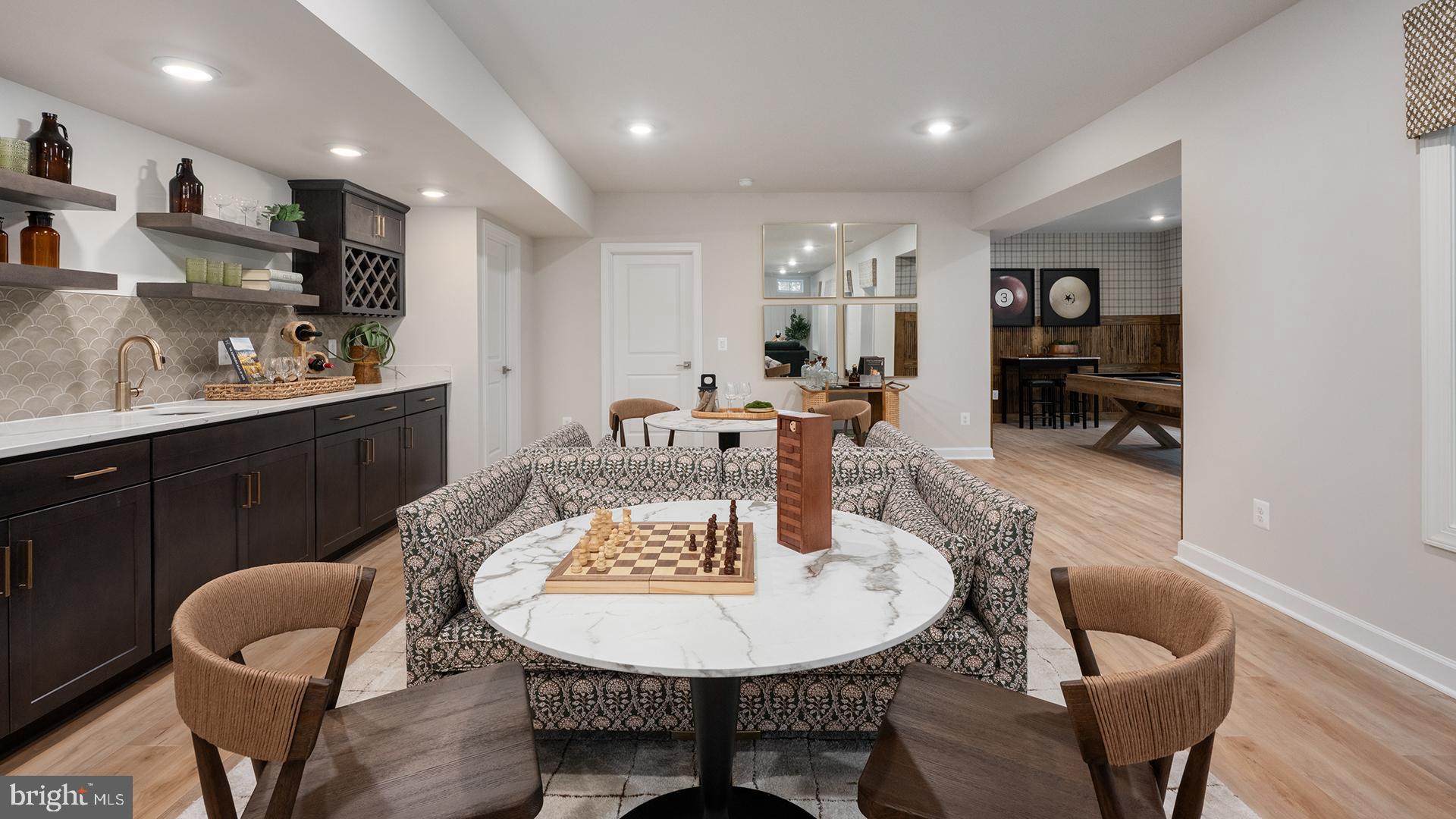 QUARTER BRANCH - Residential