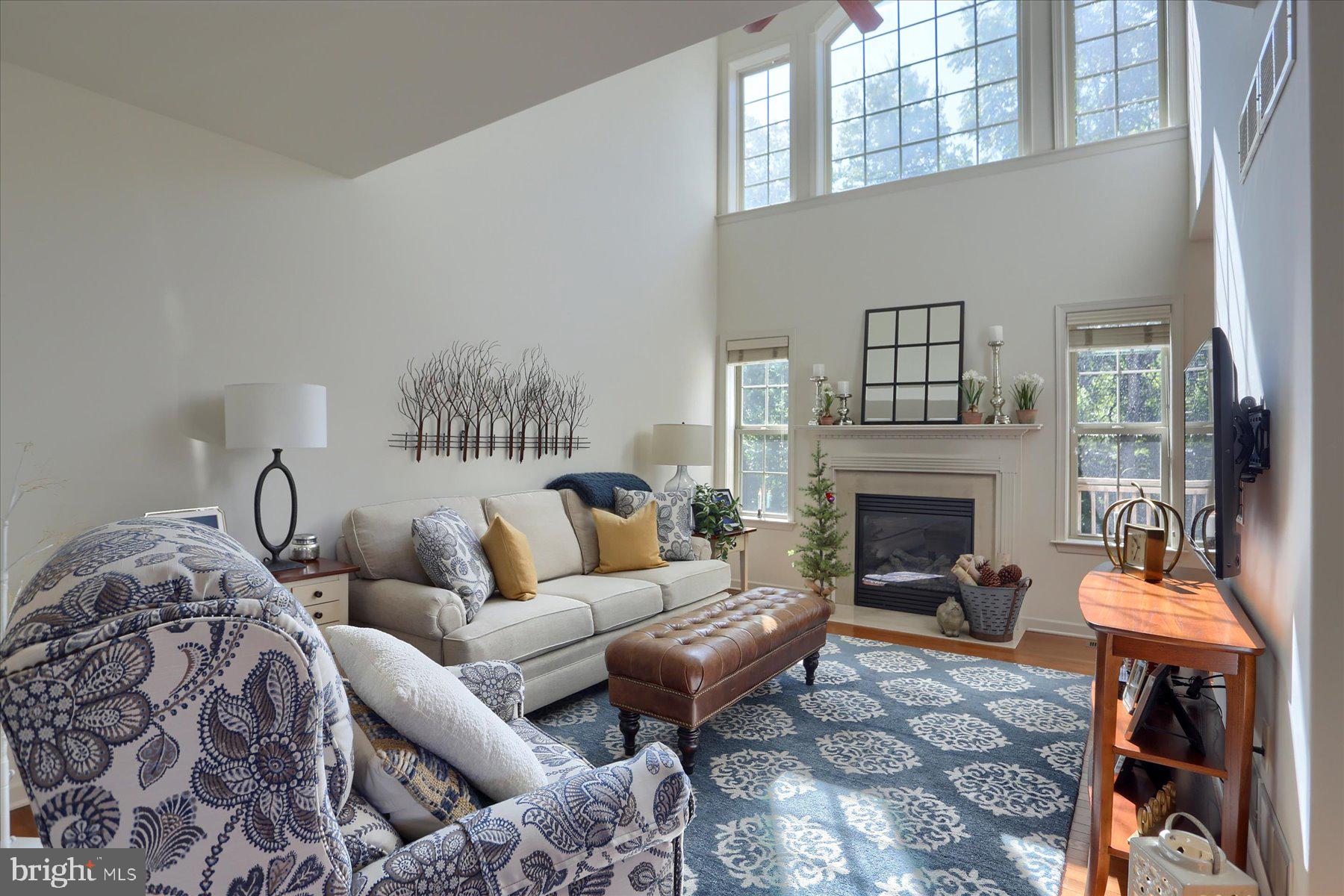 WINDING HILLS - Residential