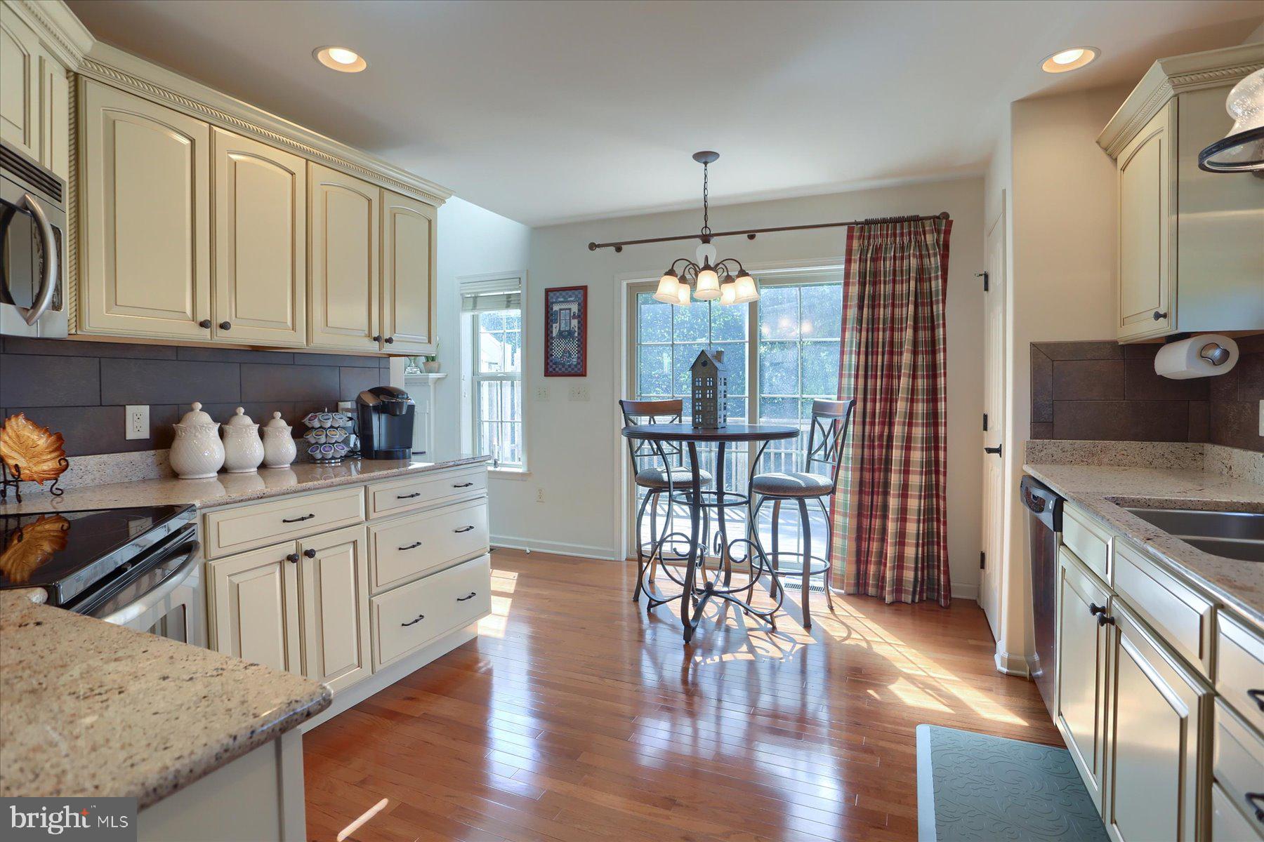 WINDING HILLS - Residential