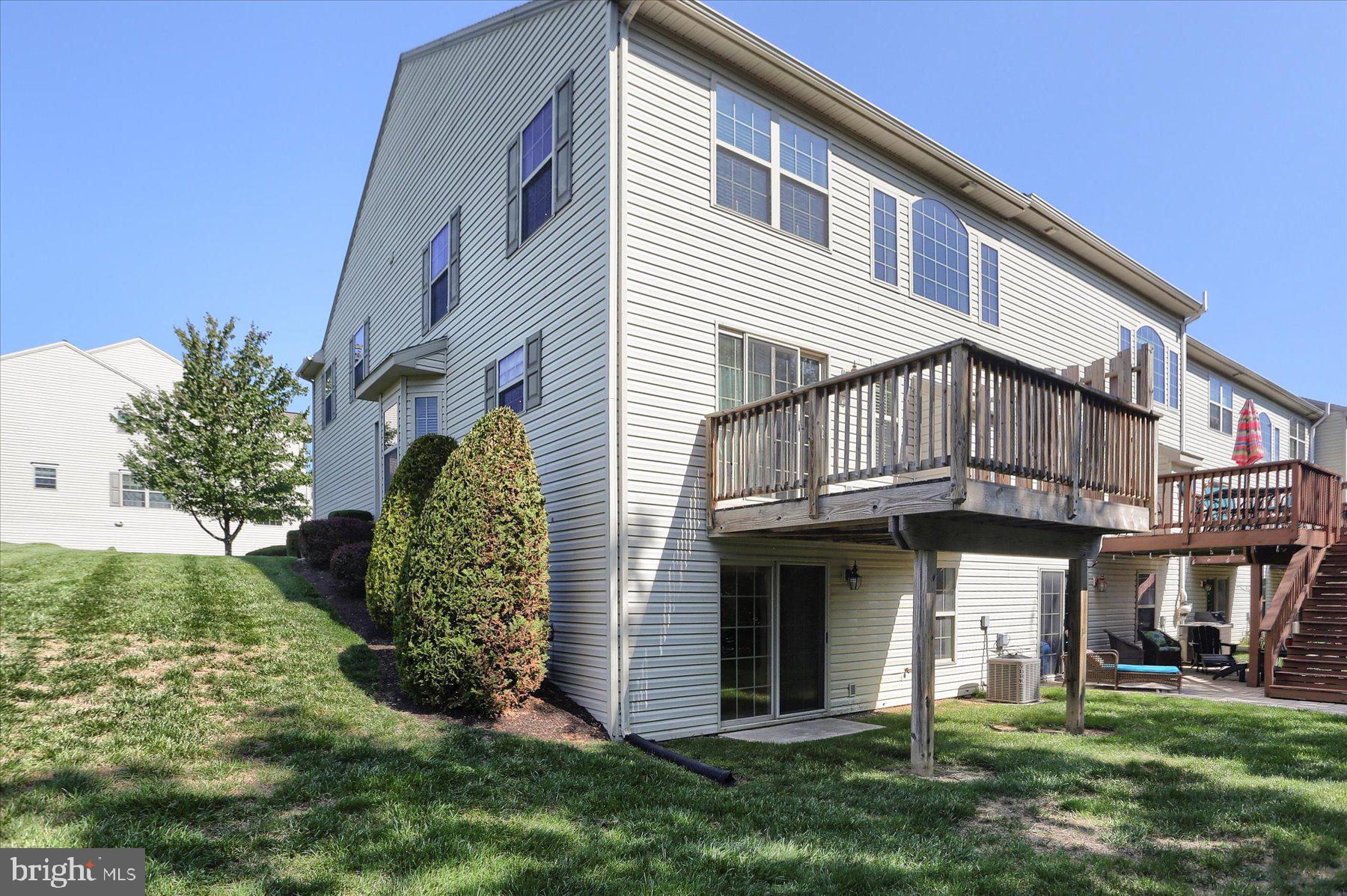 WINDING HILLS - Residential