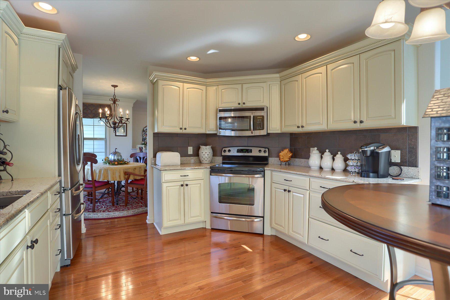 WINDING HILLS - Residential