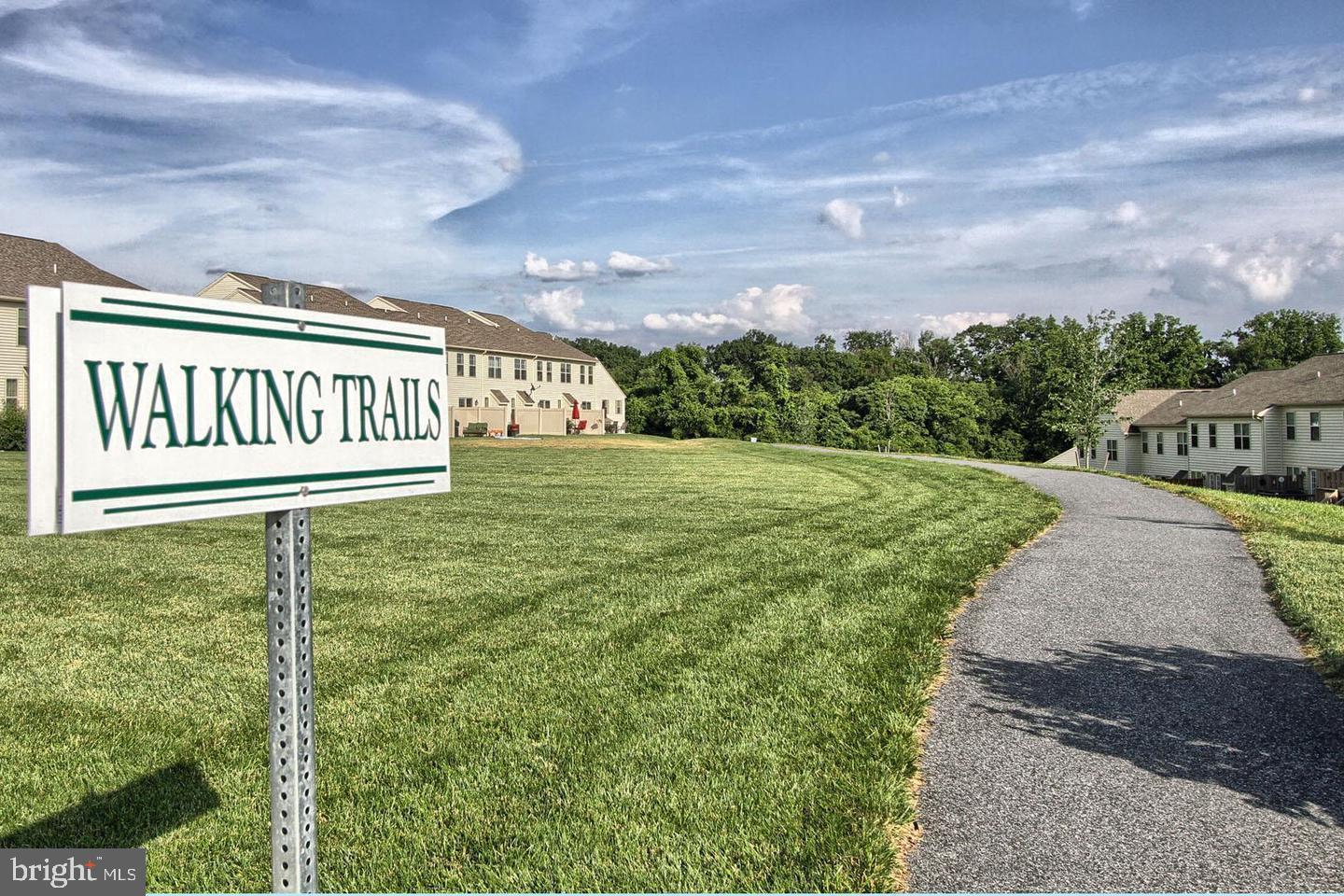 WINDING HILLS - Residential