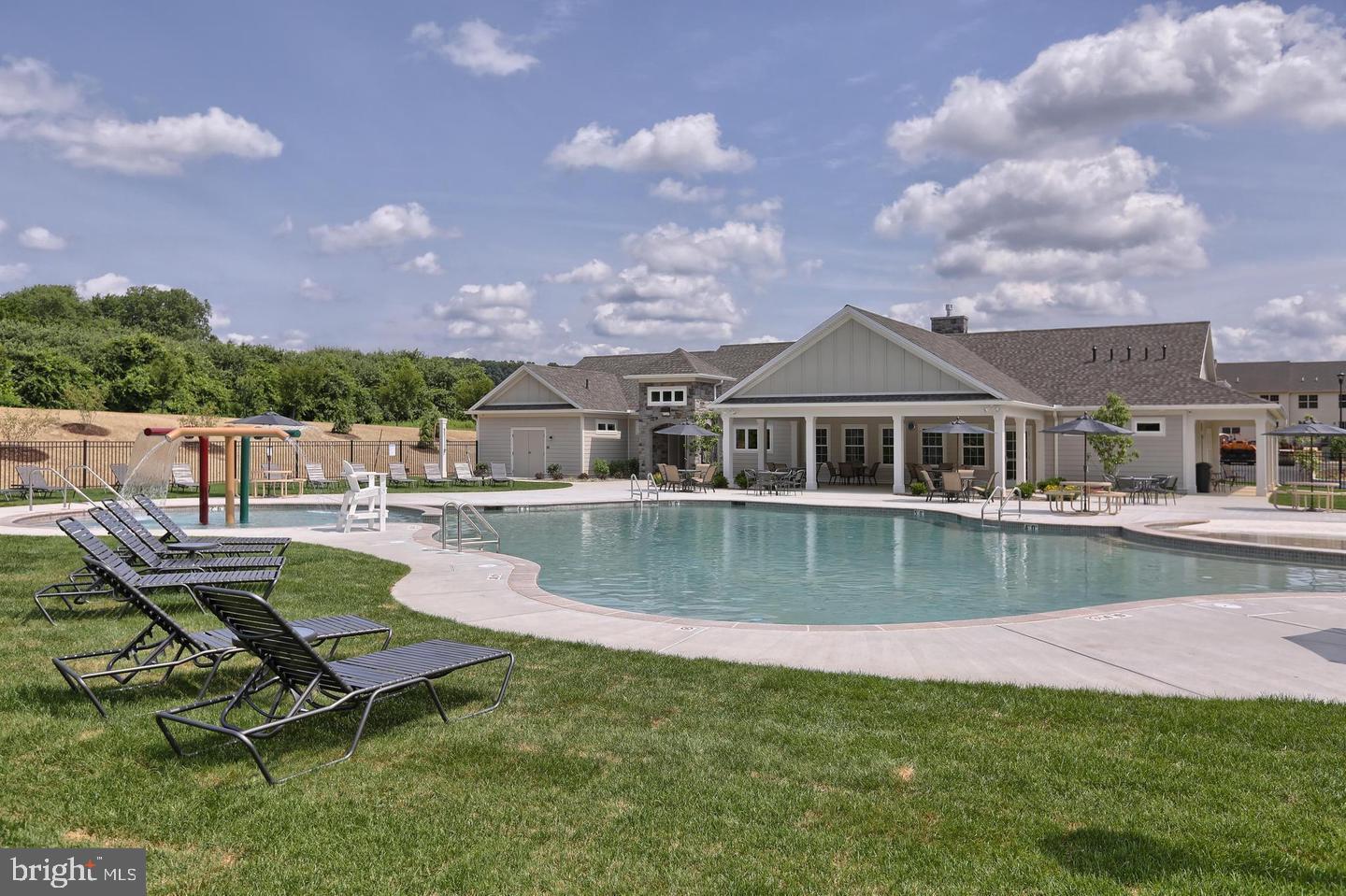 WINDING HILLS - Residential