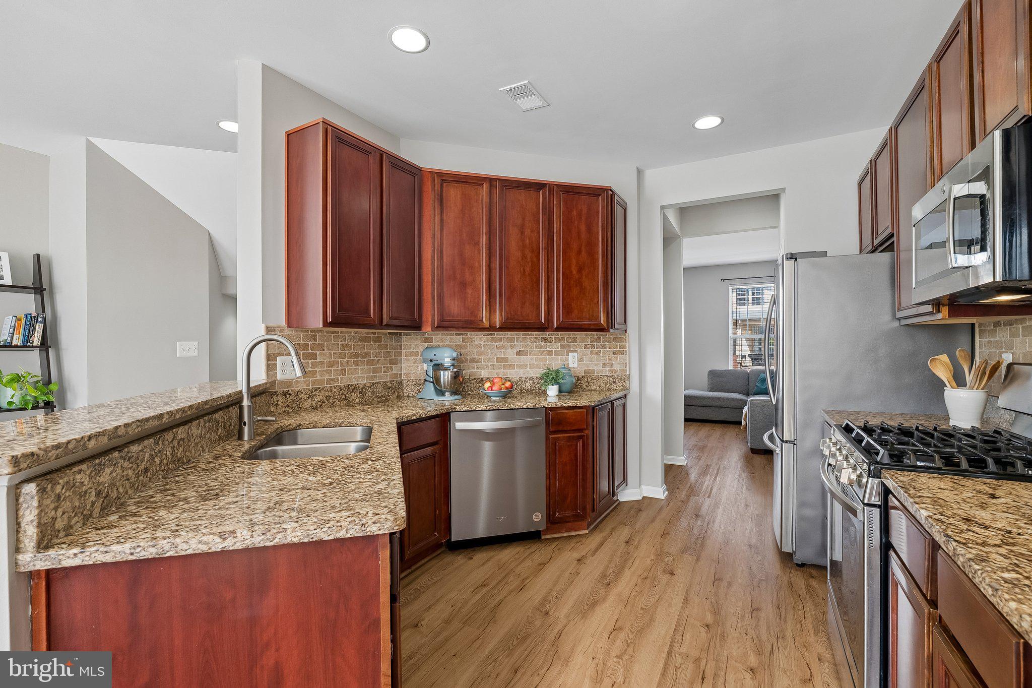 BROADLANDS SOUTH - Residential