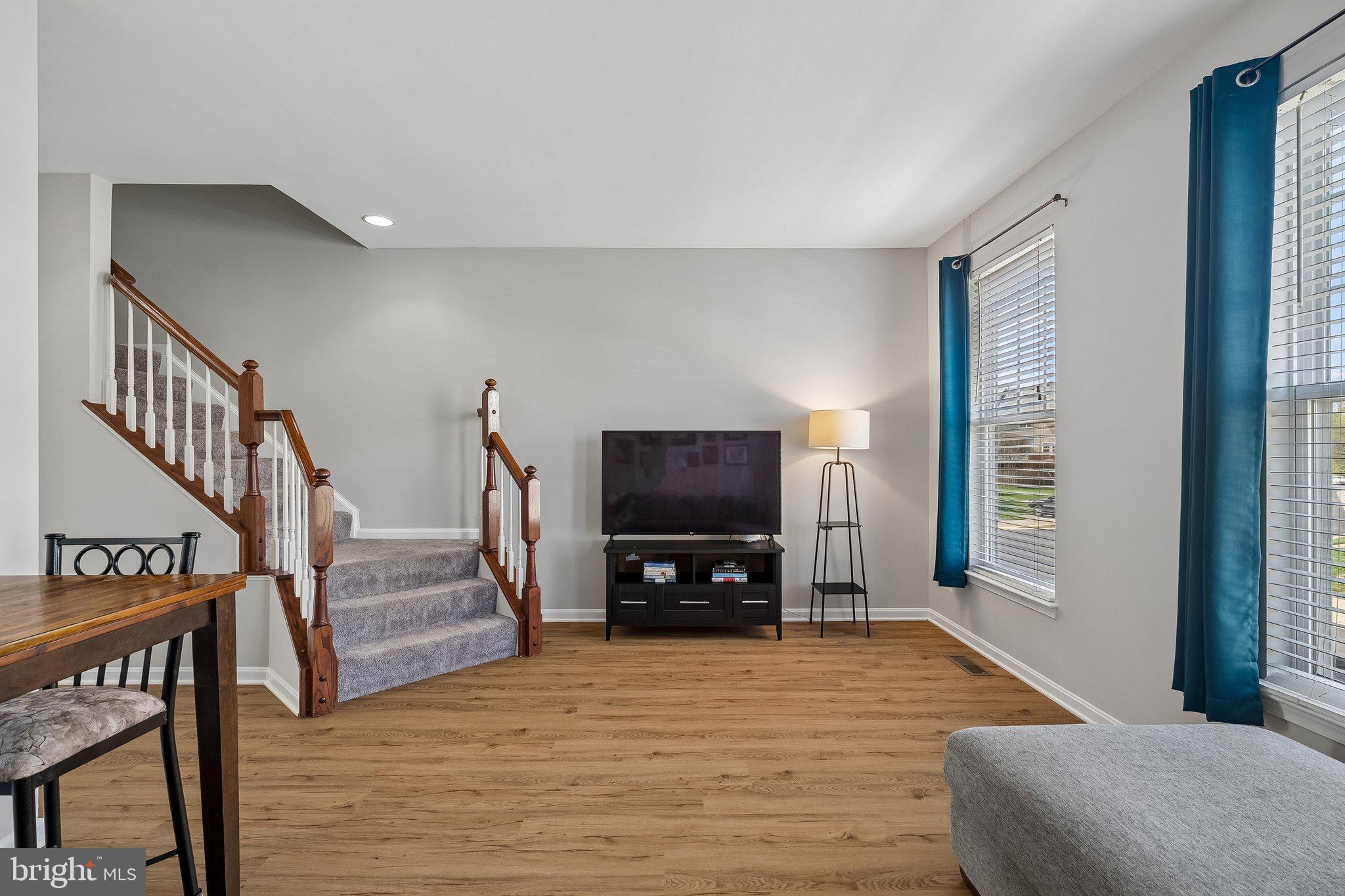 BROADLANDS SOUTH - Residential