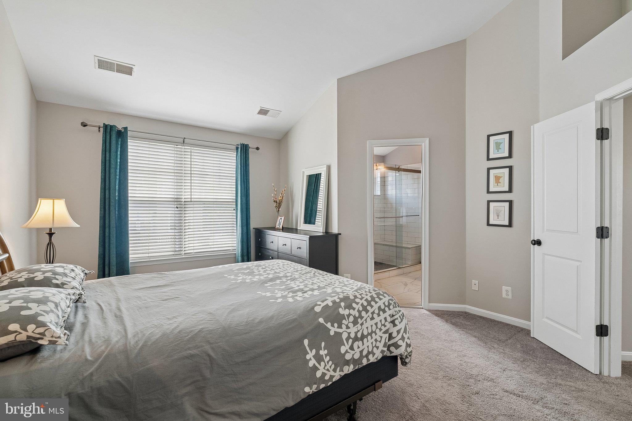 BROADLANDS SOUTH - Residential