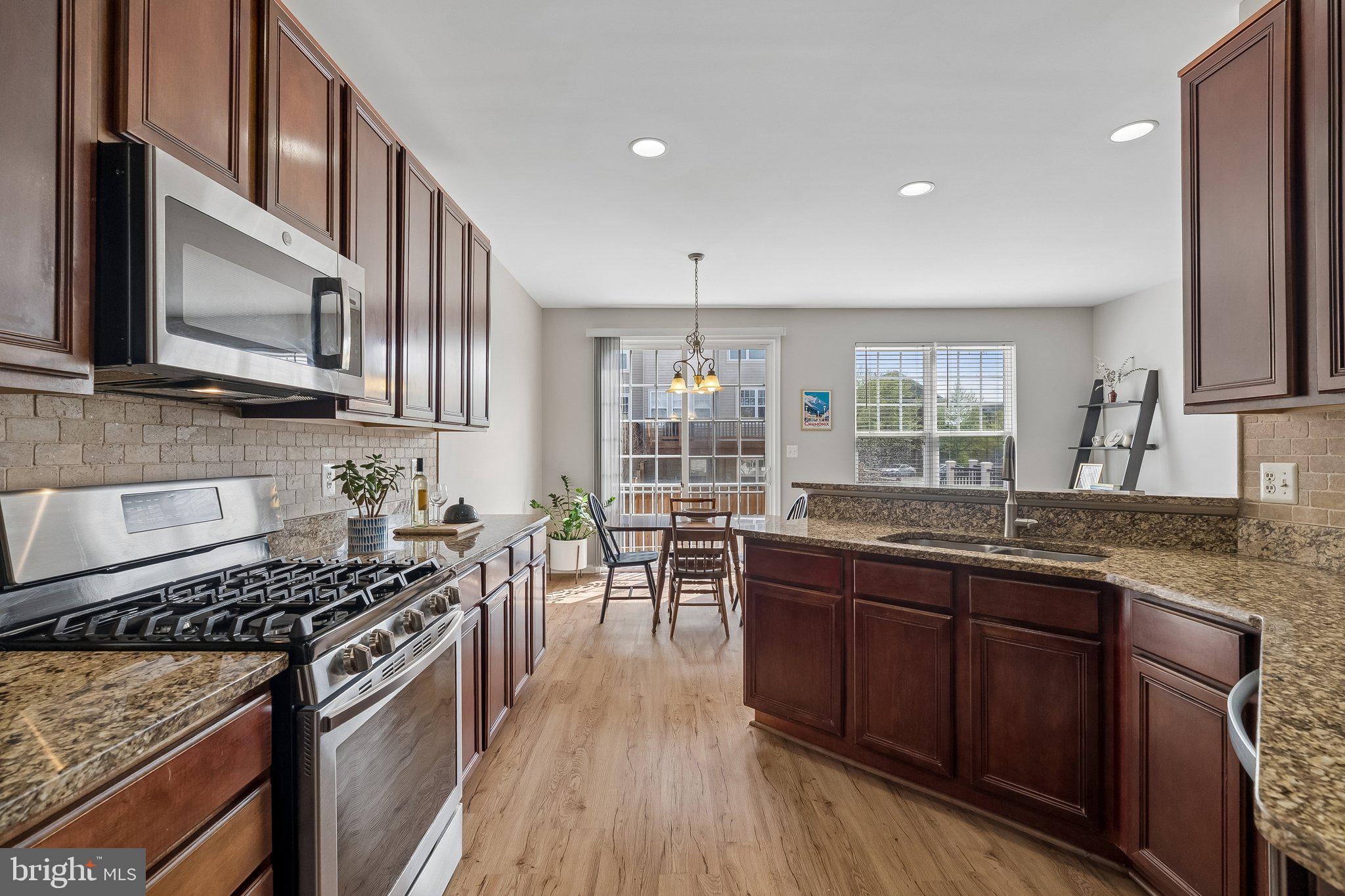 BROADLANDS SOUTH - Residential