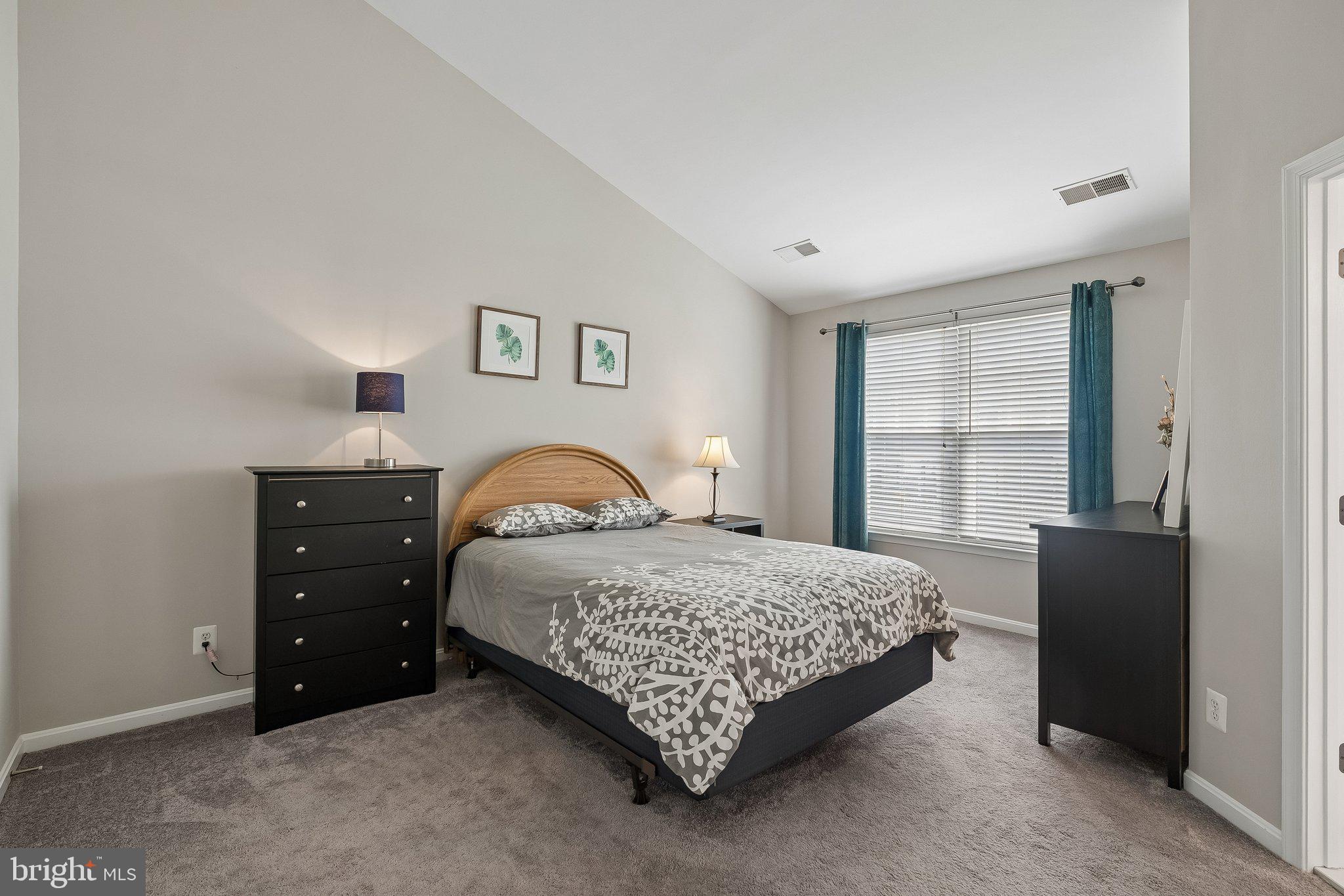 BROADLANDS SOUTH - Residential