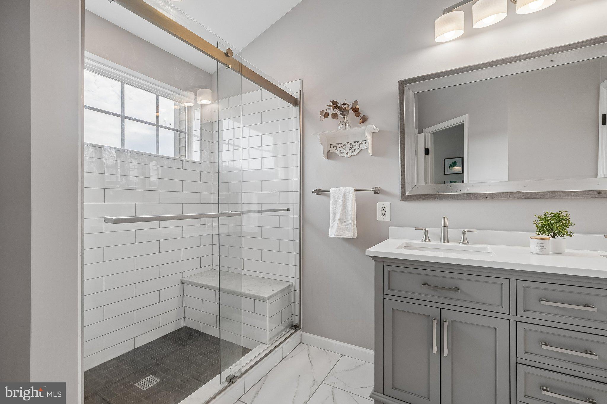 BROADLANDS SOUTH - Residential