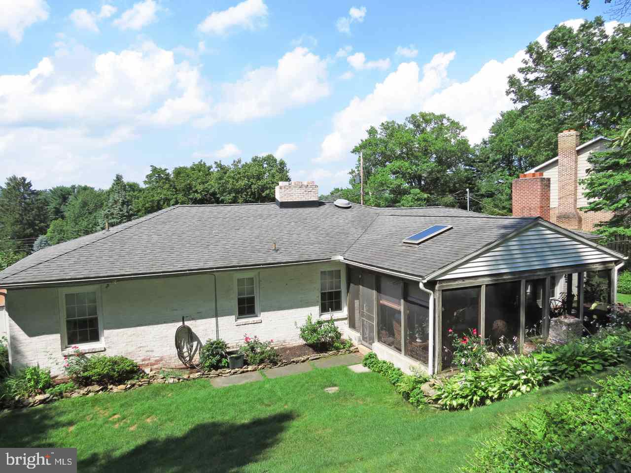 WILSHIRE HILLS - Residential