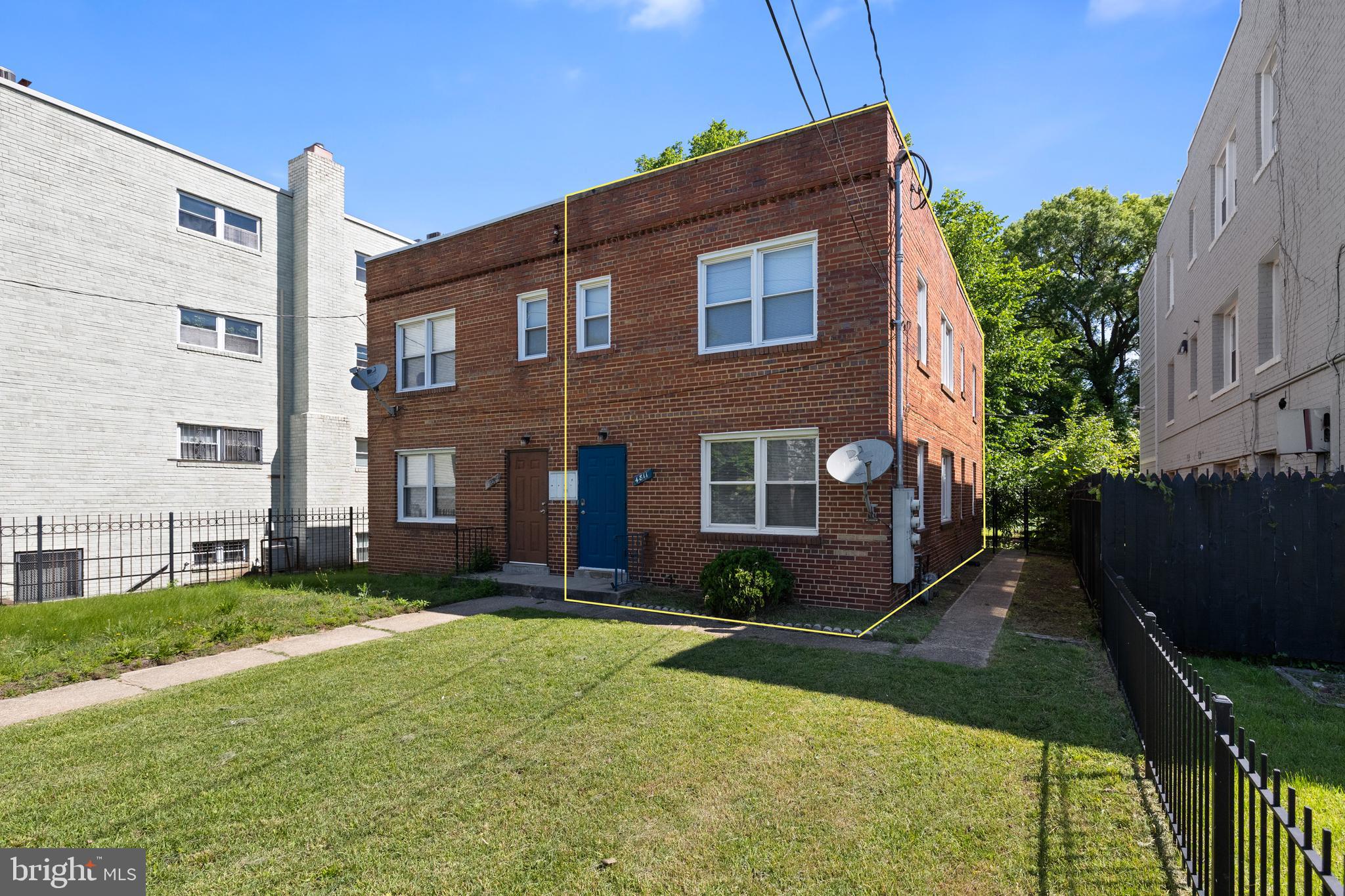 4811 QUARLES STREET NE