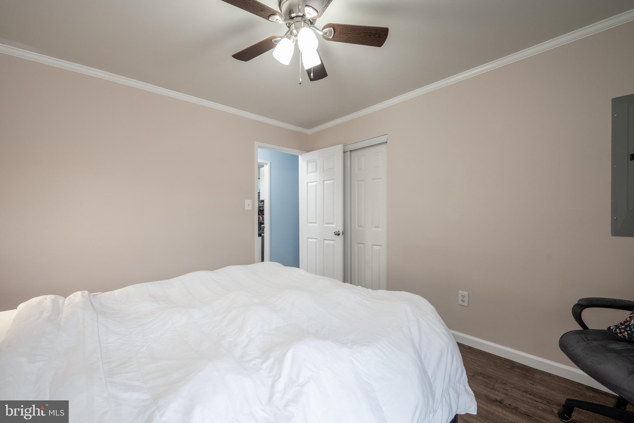 JEFFERSON MEWS - Residential