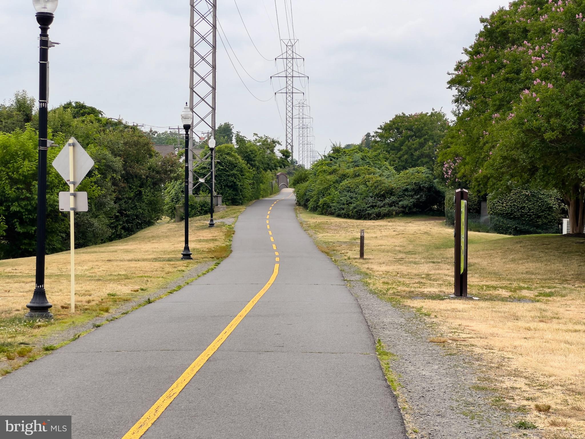 JEFFERSON MEWS - Residential