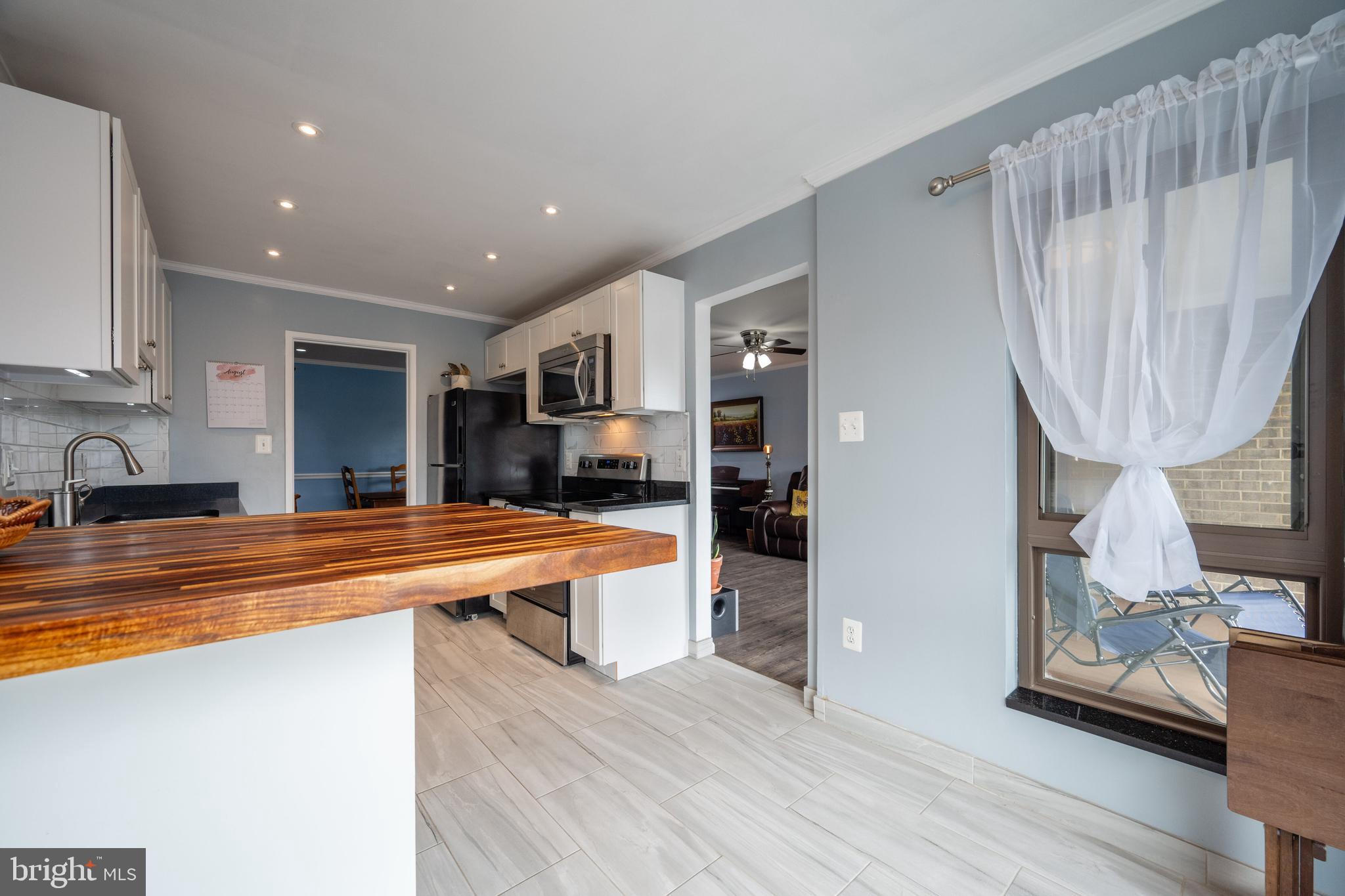 JEFFERSON MEWS - Residential