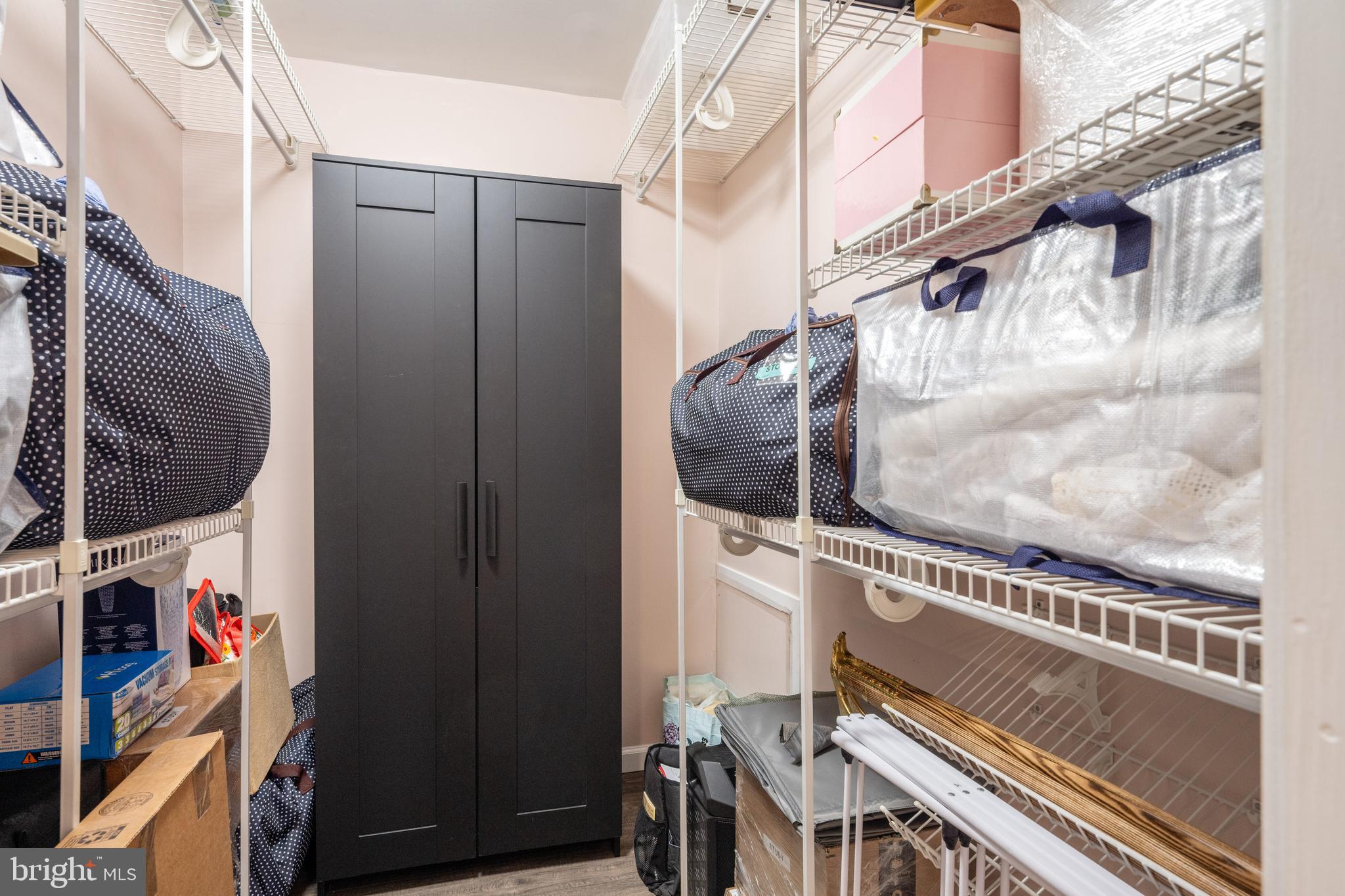 JEFFERSON MEWS - Residential