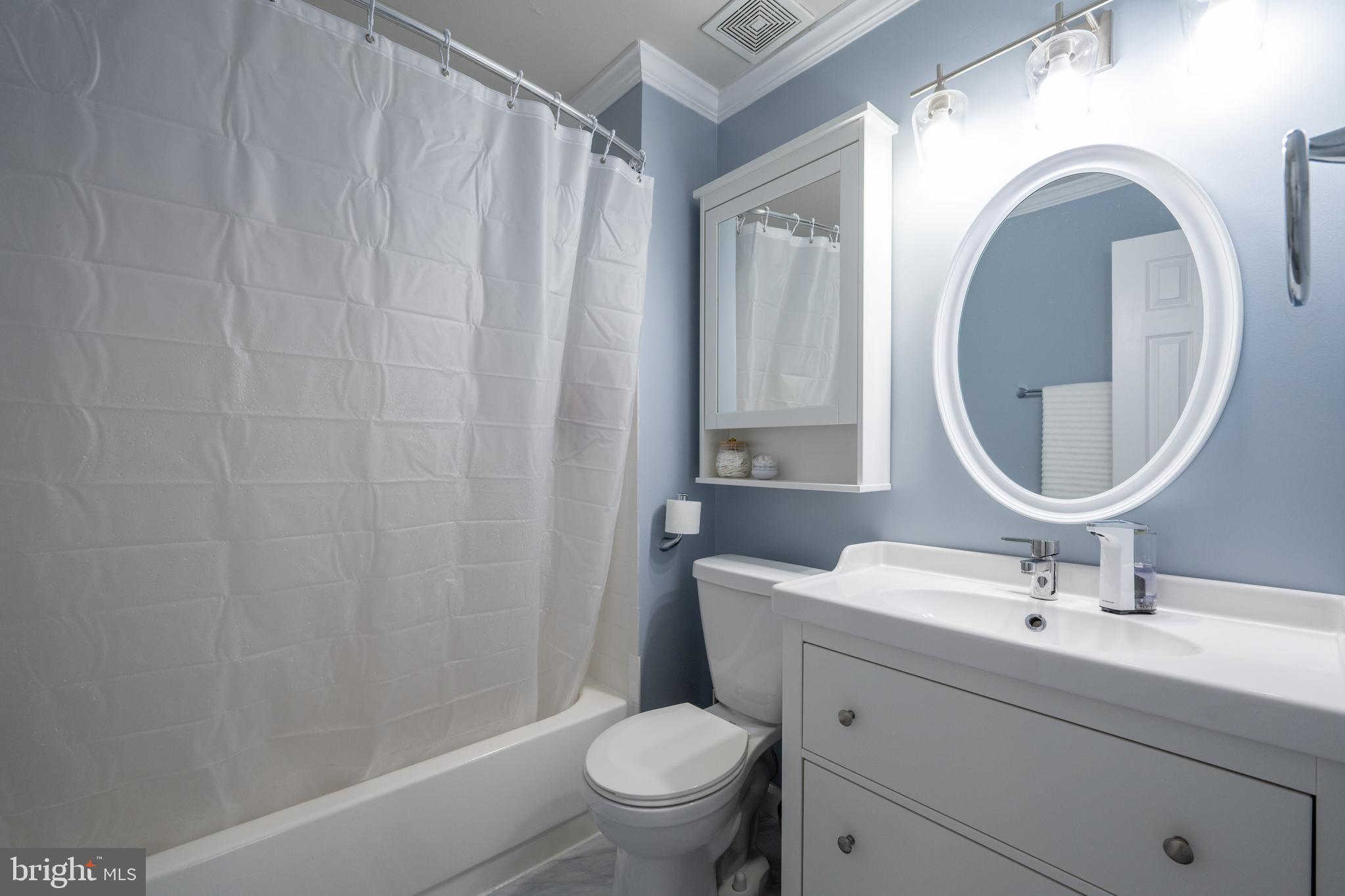 JEFFERSON MEWS - Residential