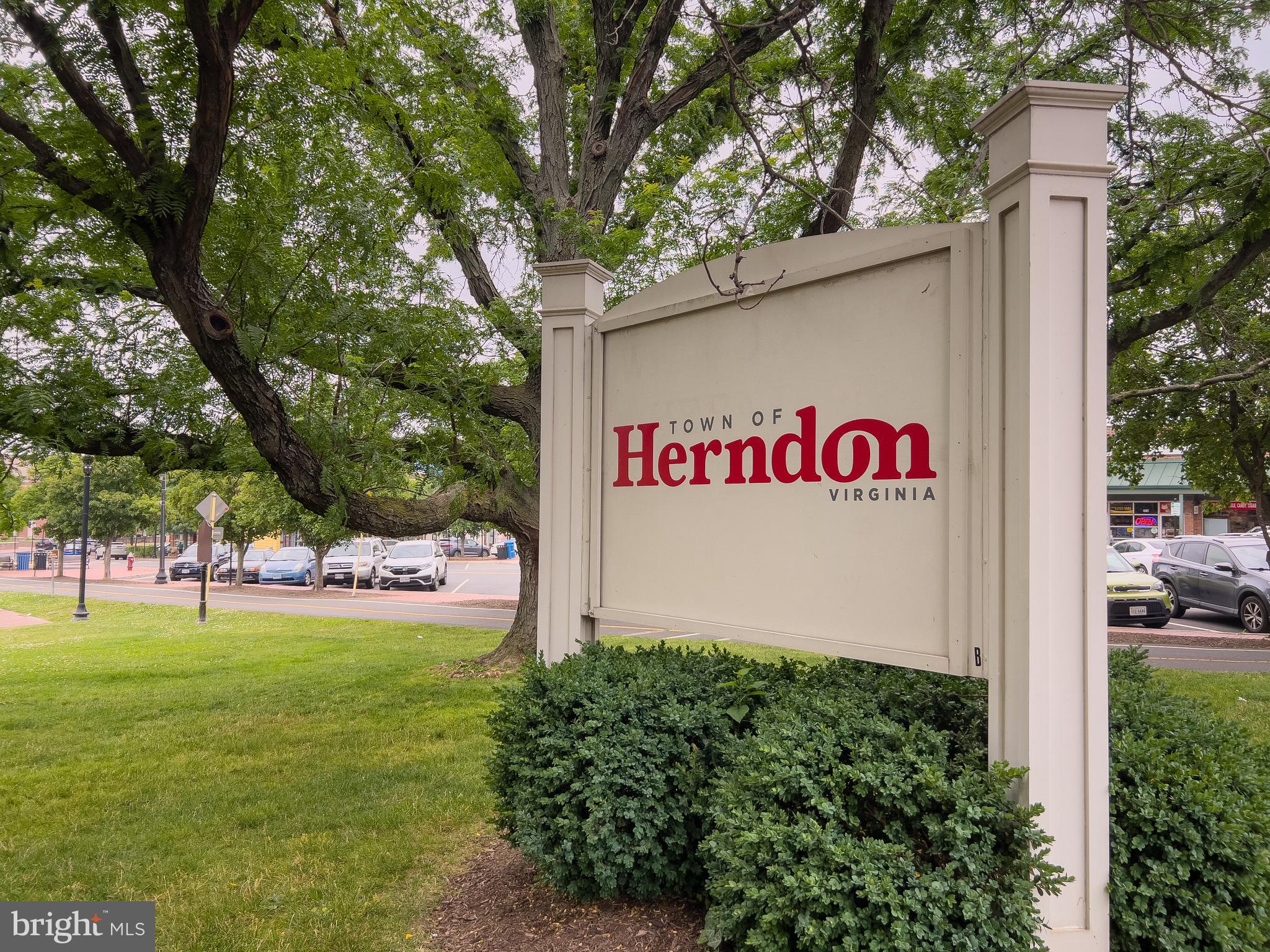 JEFFERSON MEWS - Residential