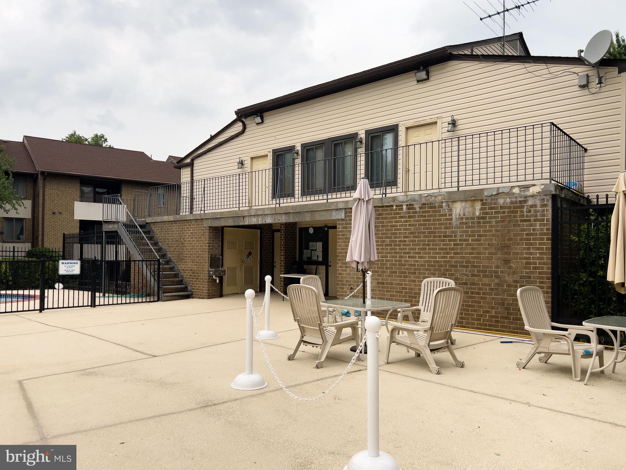 JEFFERSON MEWS - Residential