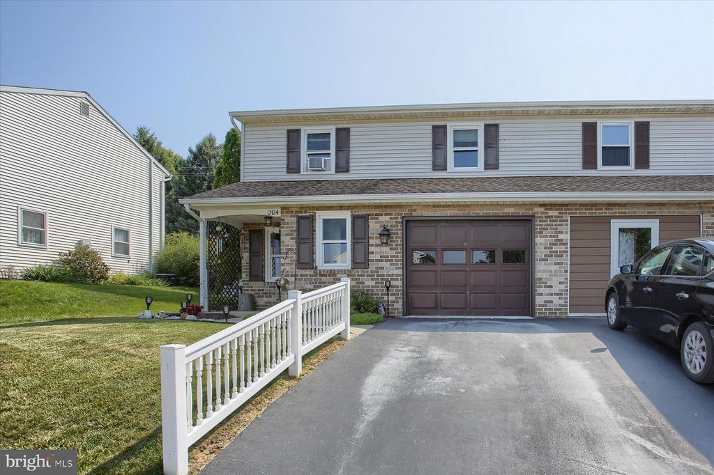 Photo of 204 LINDA TER, EPHRATA, PA 17522 (MLS # PALA2037330)