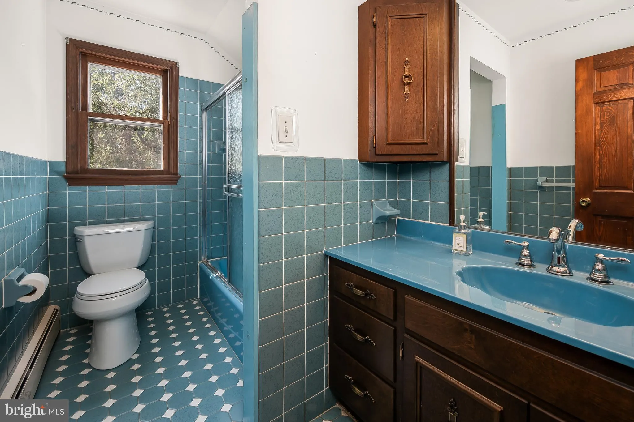 Bethlehem, Pennsylvania 18015, United States, 3 Bedrooms Bedrooms, ,4 BathroomsBathrooms,Residential,Pending,112082