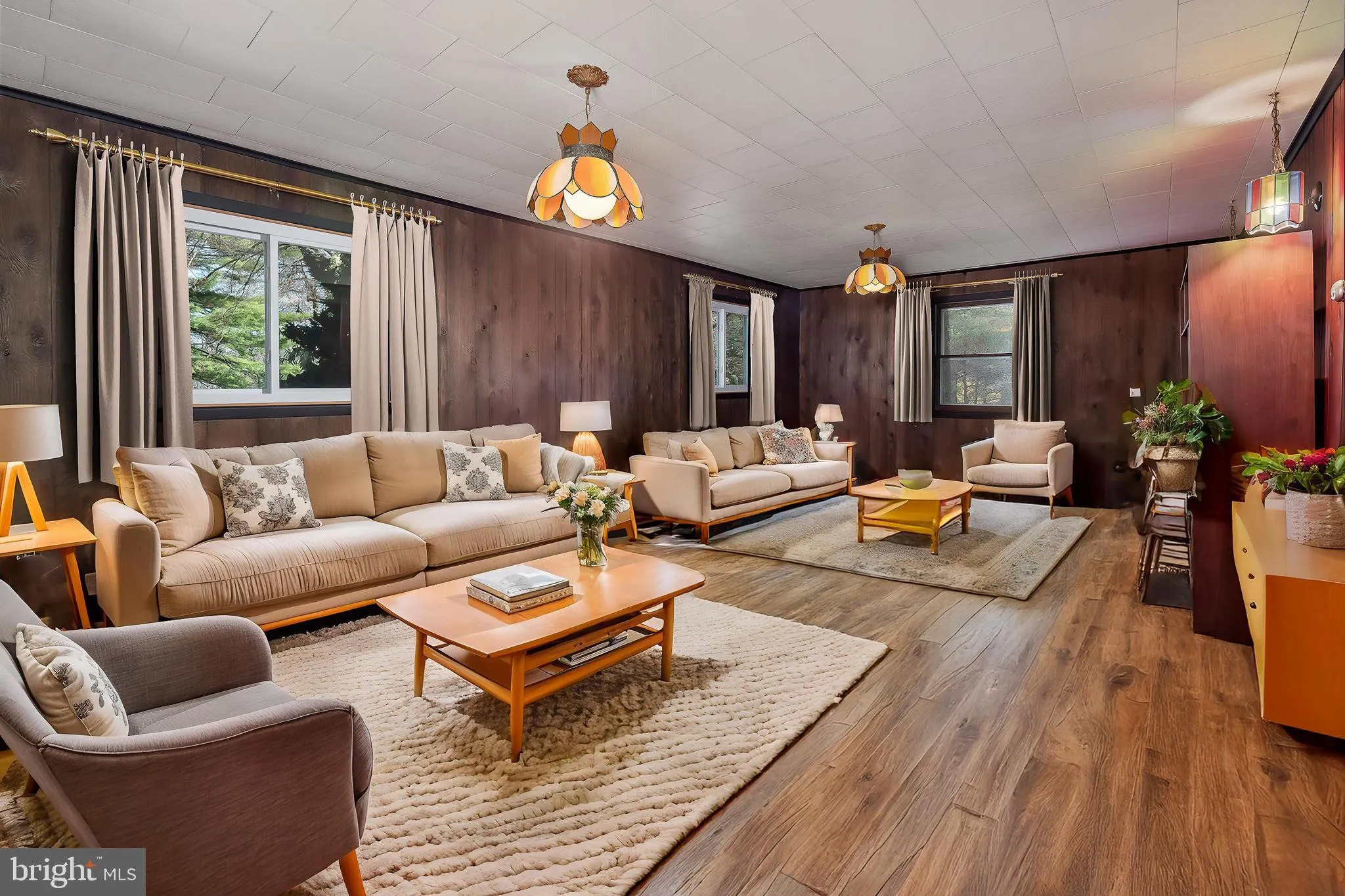 Bethlehem, Pennsylvania 18015, United States, 3 Bedrooms Bedrooms, ,4 BathroomsBathrooms,Residential,Pending,112082