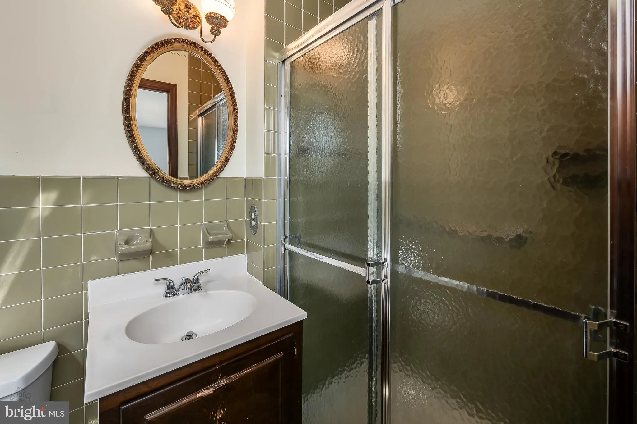 Bethlehem, Pennsylvania 18015, United States, 3 Bedrooms Bedrooms, ,4 BathroomsBathrooms,Residential,Pending,112082