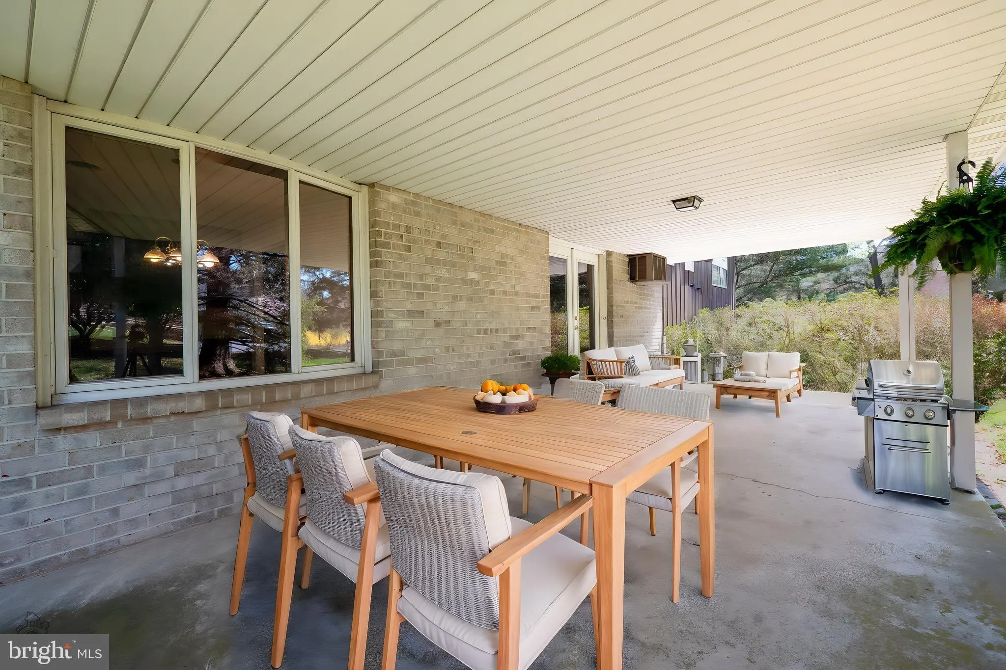 Bethlehem, Pennsylvania 18015, United States, 3 Bedrooms Bedrooms, ,4 BathroomsBathrooms,Residential,Pending,112082