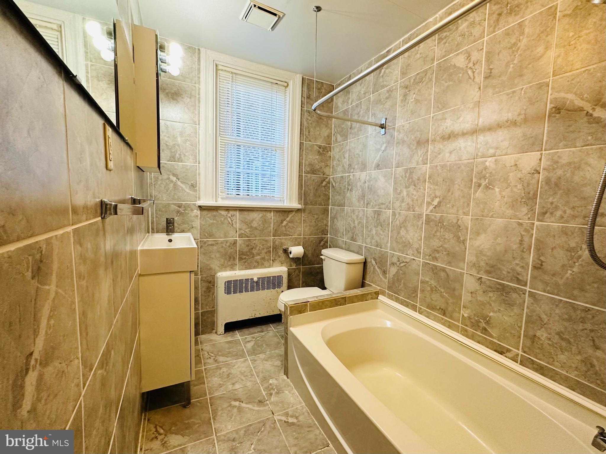 FREDERICKSBURG CITY - Residential Lease