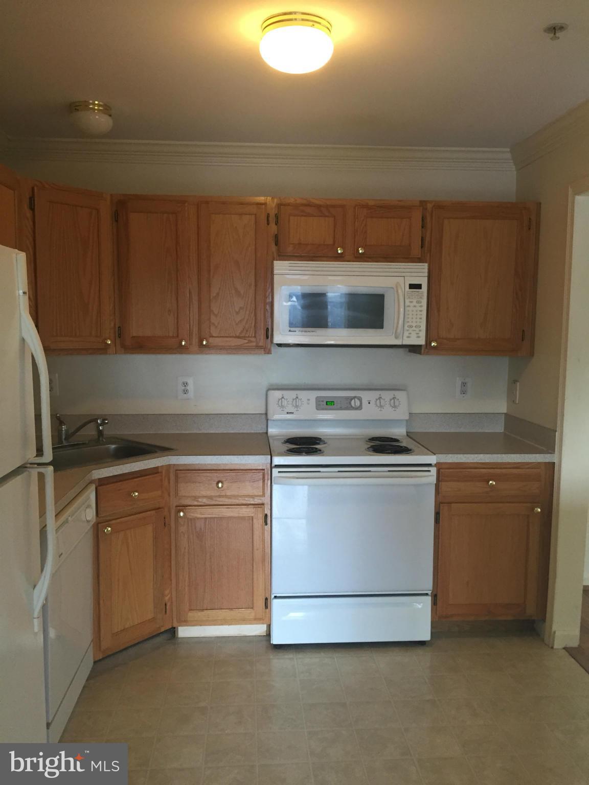 PARKPLACE CONDOMINIUMS - Residential Lease