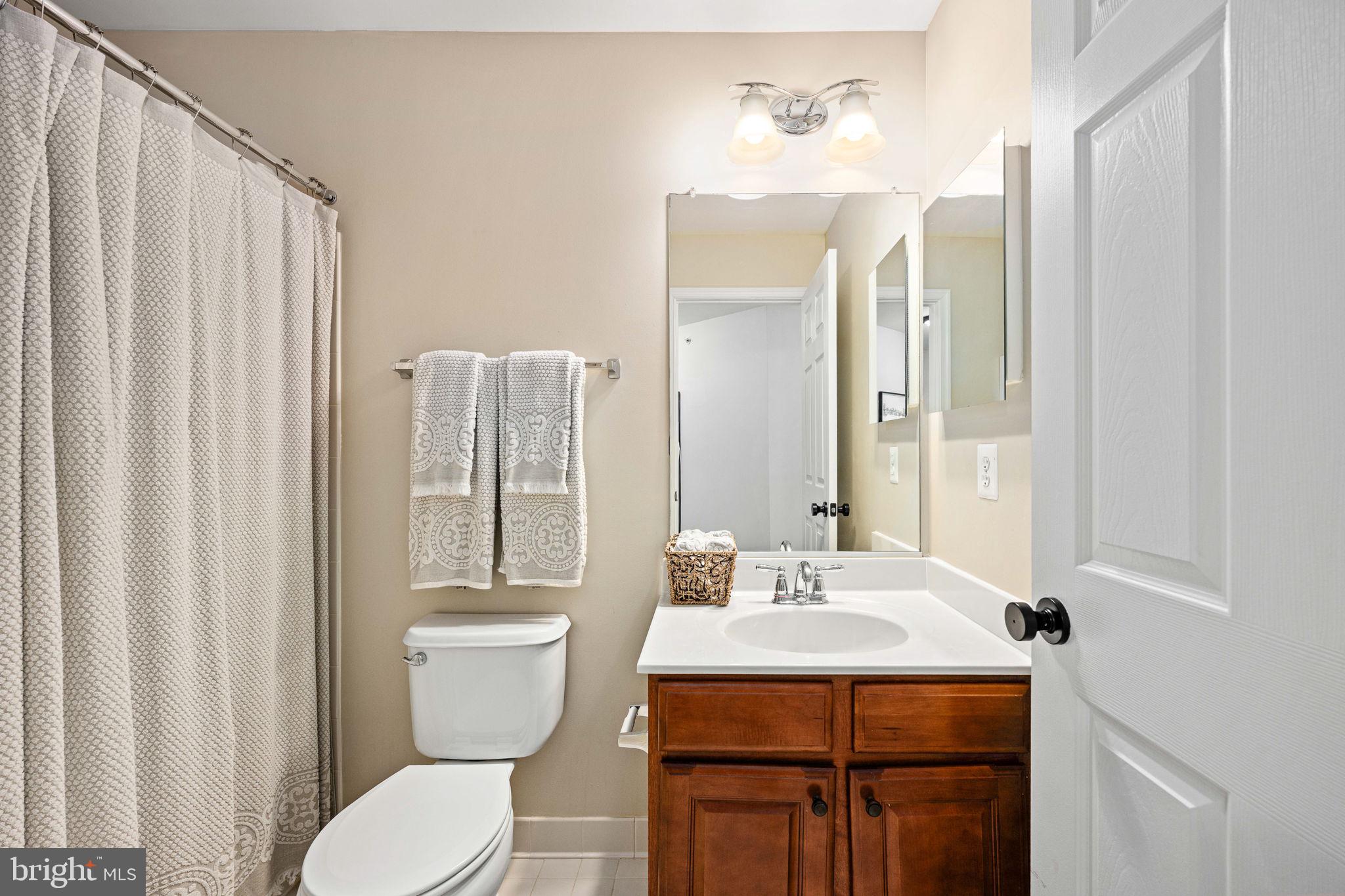 MARKET CENTER CONDOMINIUM - Residential