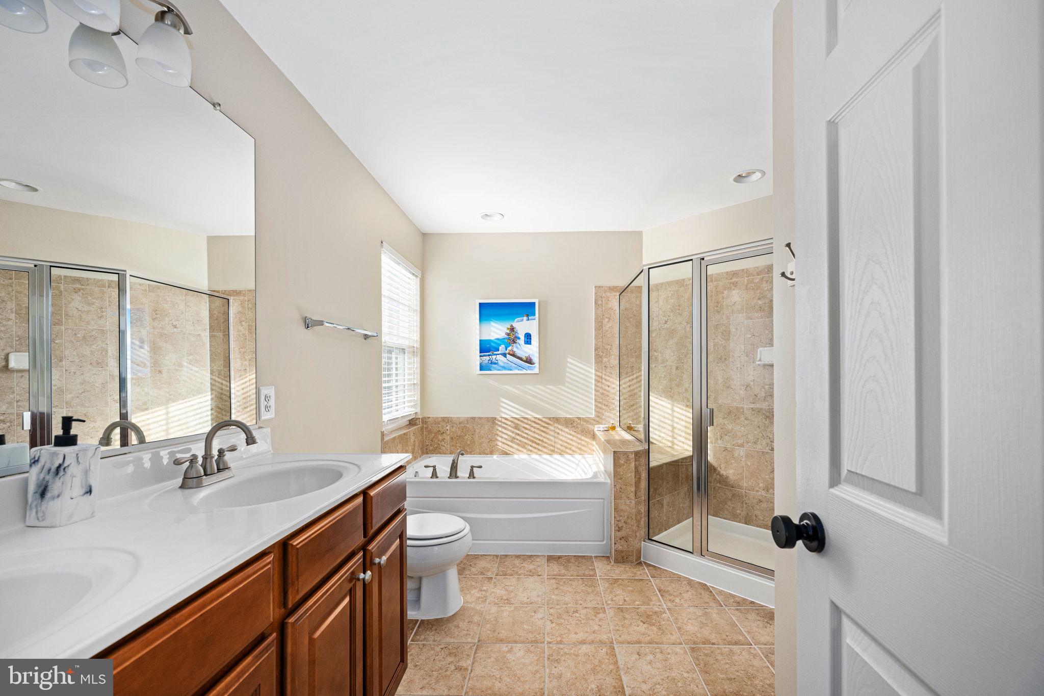 MARKET CENTER CONDOMINIUM - Residential