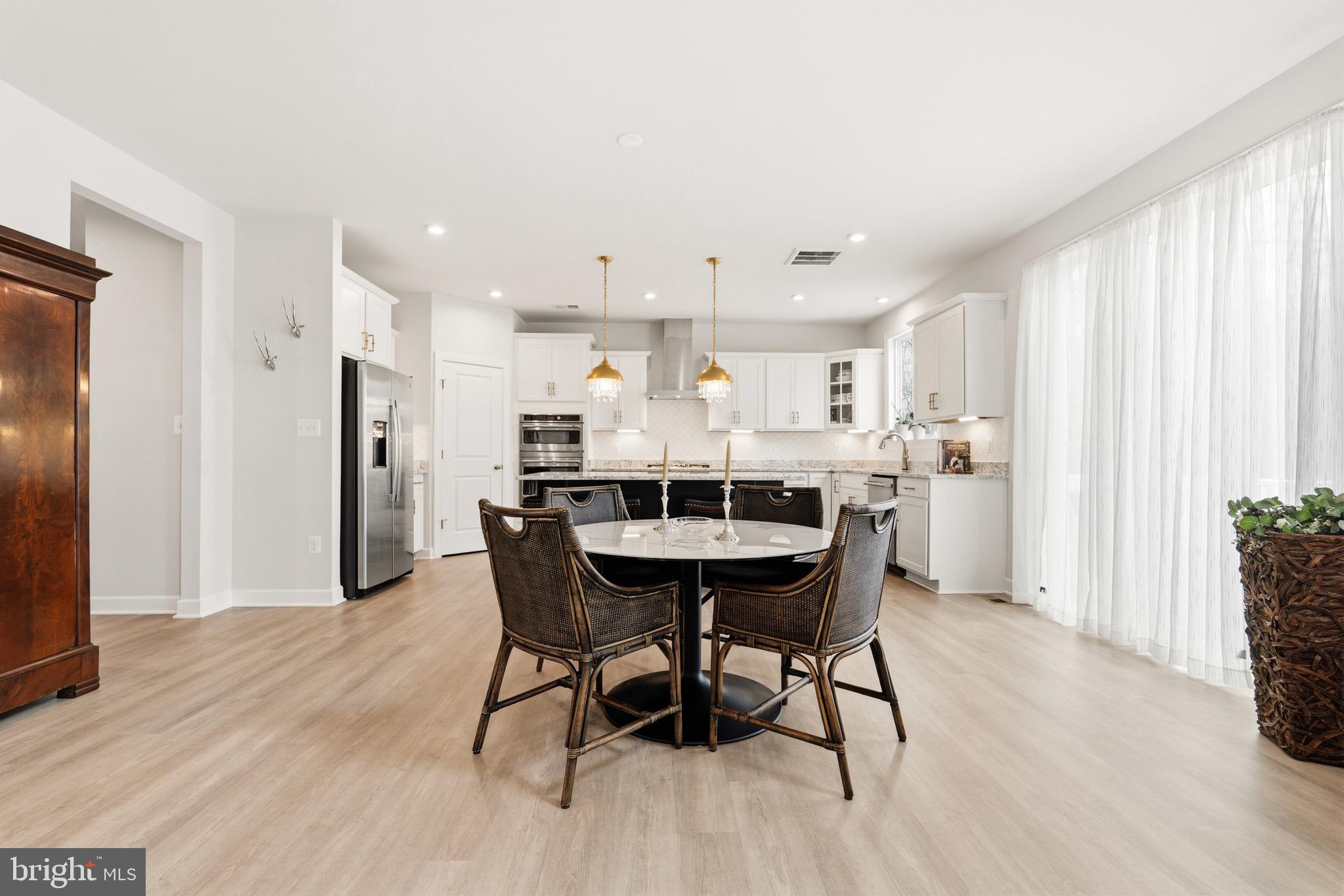 LAUREL HILLS CROSSING - Residential