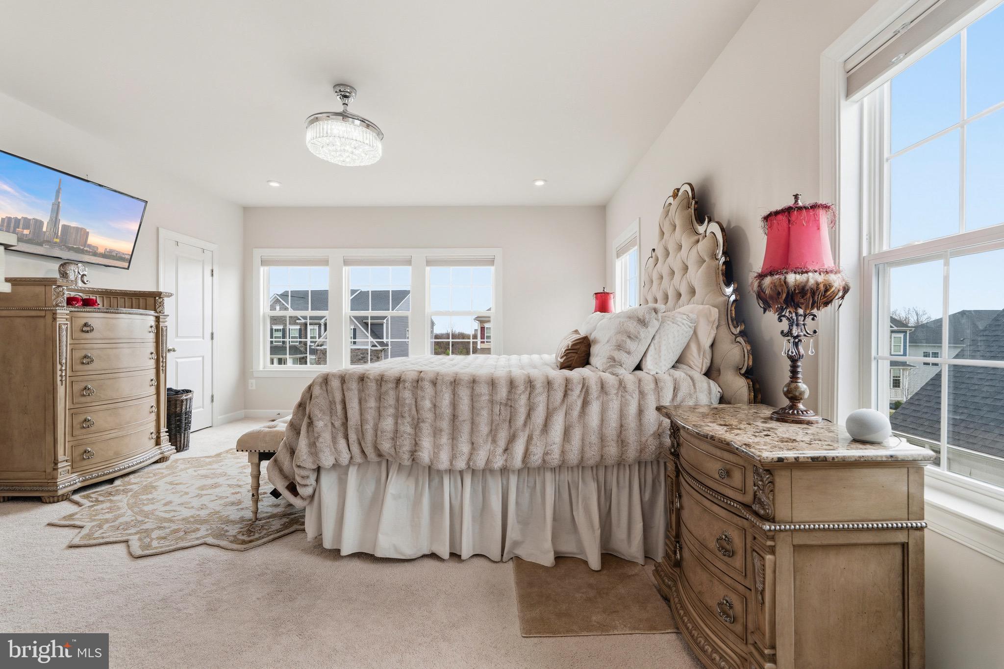 LAUREL HILLS CROSSING - Residential