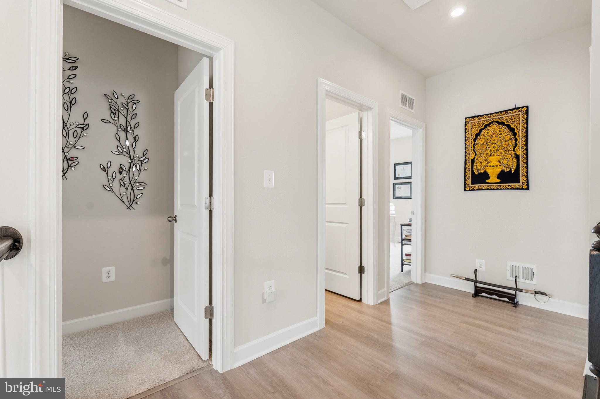 LAUREL HILLS CROSSING - Residential