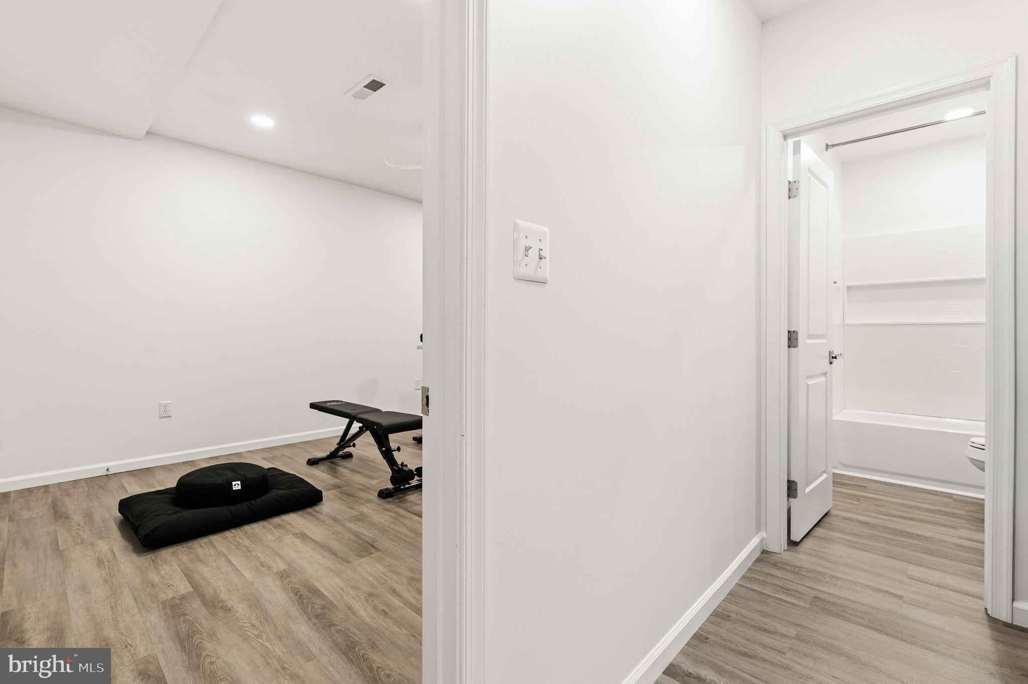 LAUREL HILLS CROSSING - Residential