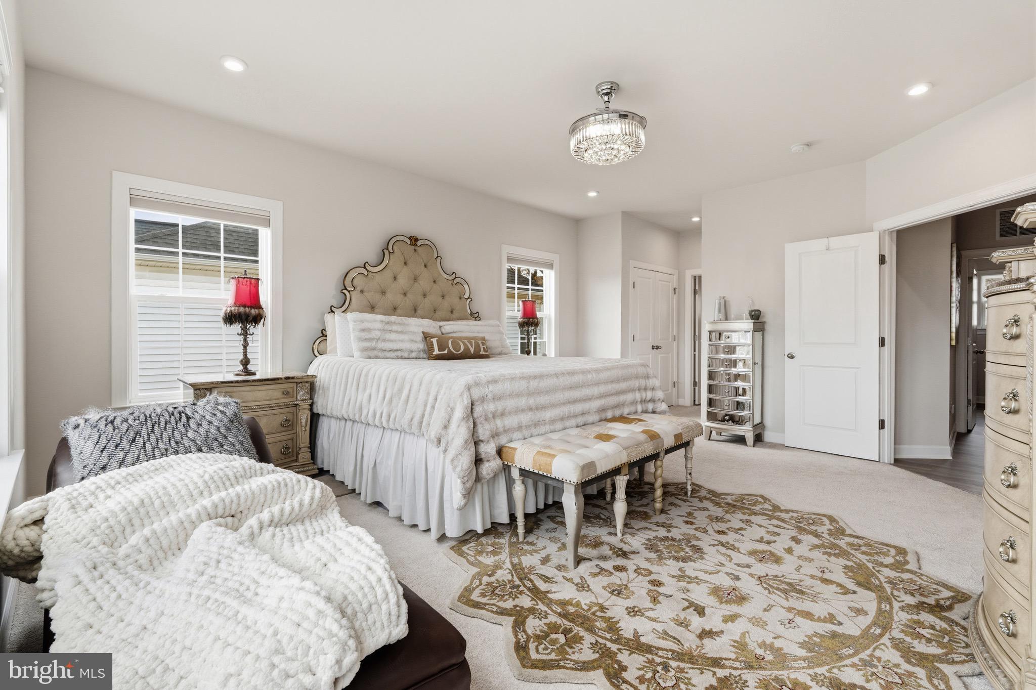 LAUREL HILLS CROSSING - Residential