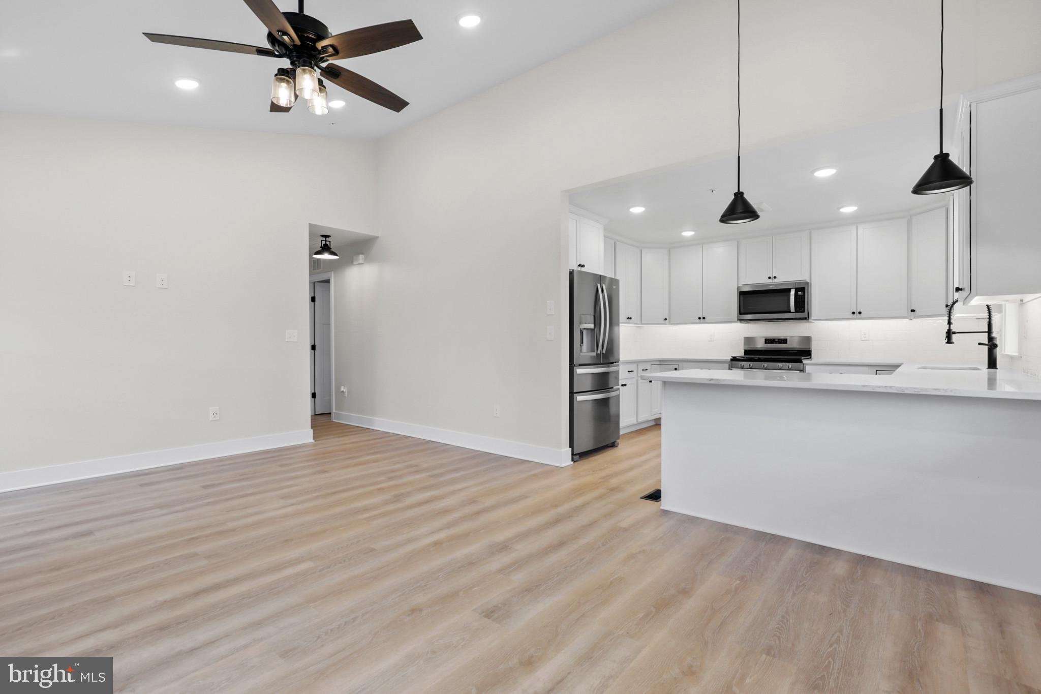 LYNDHURST - Residential