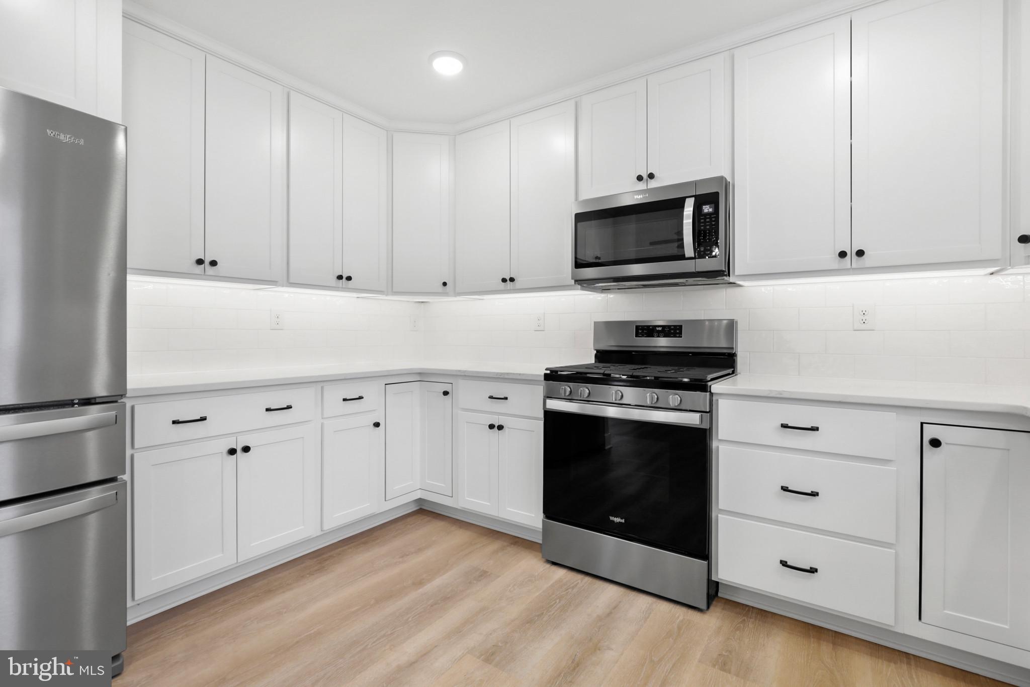 LYNDHURST - Residential