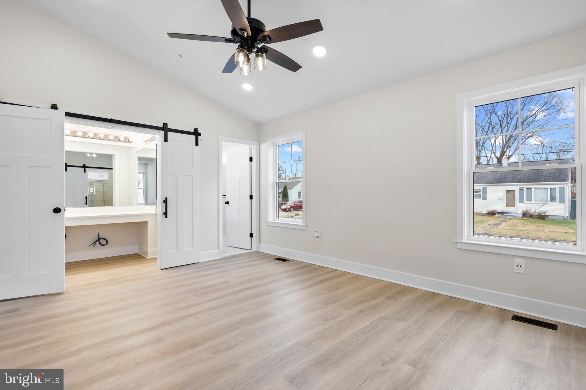 LYNDHURST - Residential