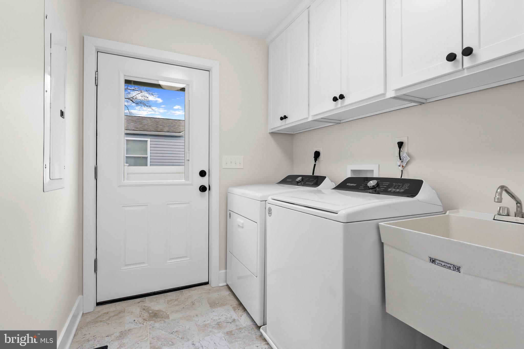 LYNDHURST - Residential