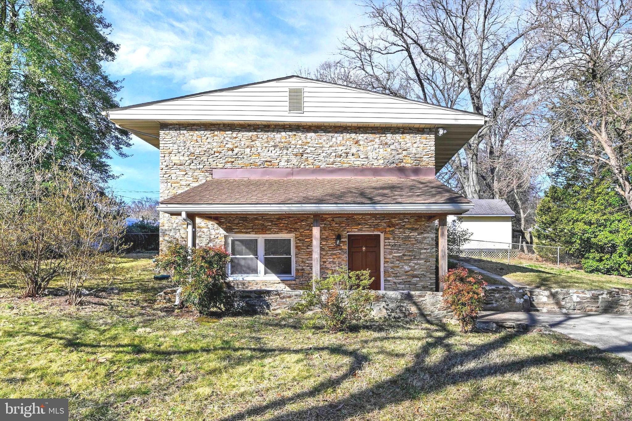 CEDARHURST - Residential