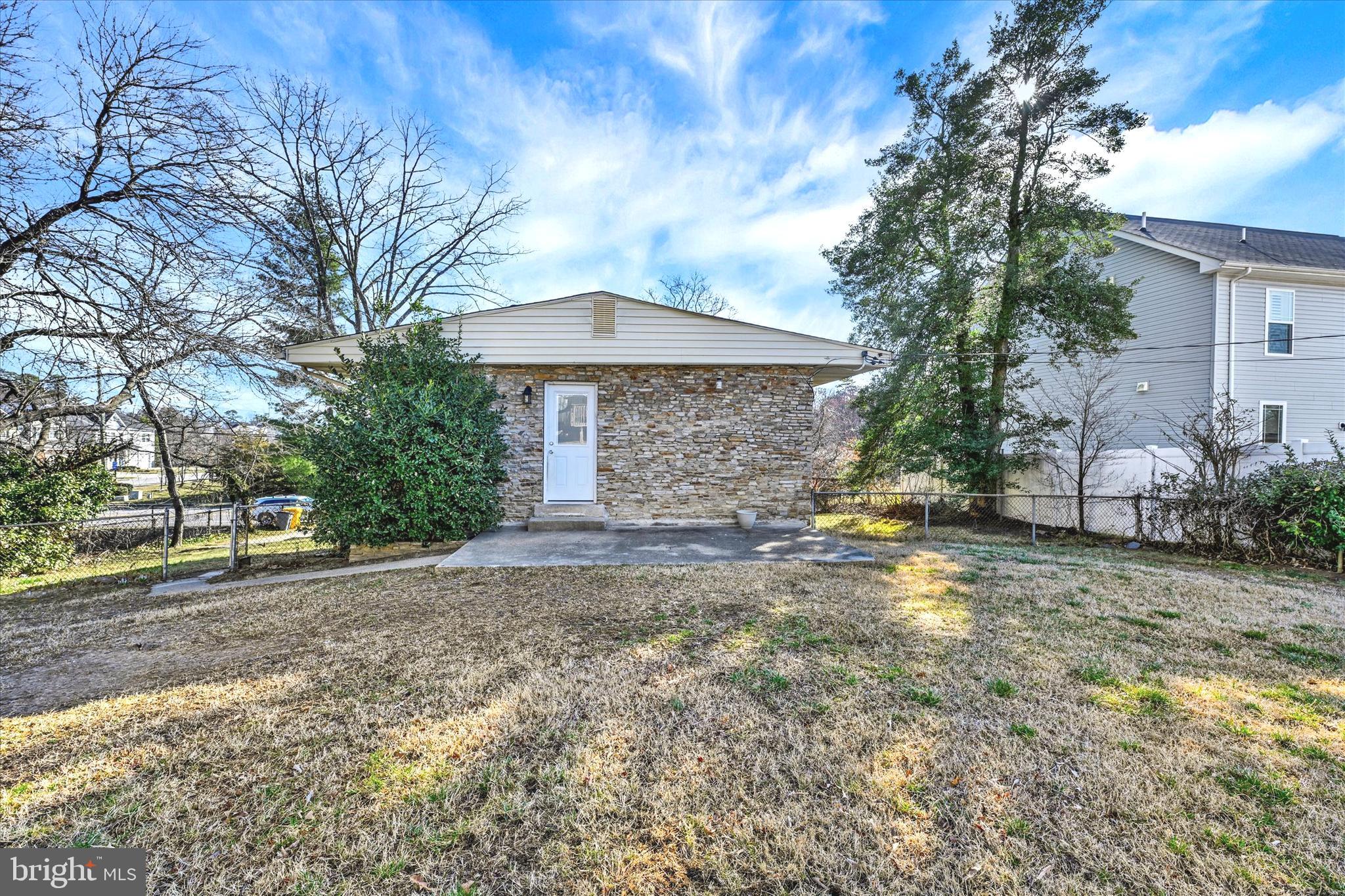 CEDARHURST - Residential