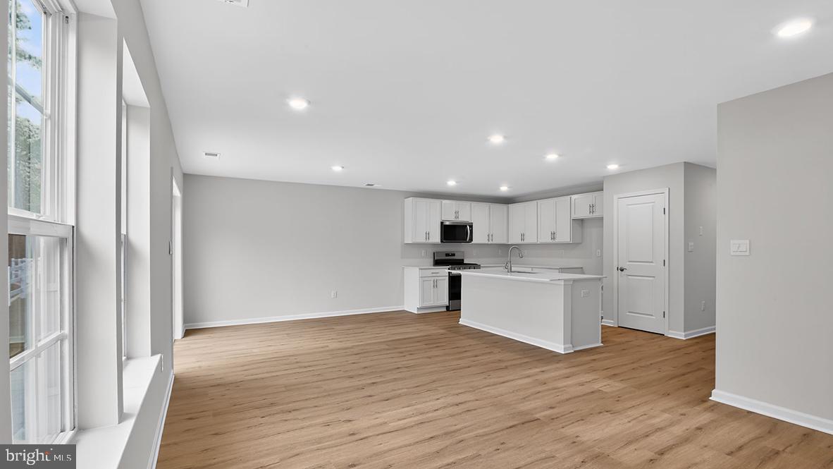 5 SANTA MONICA ROAD