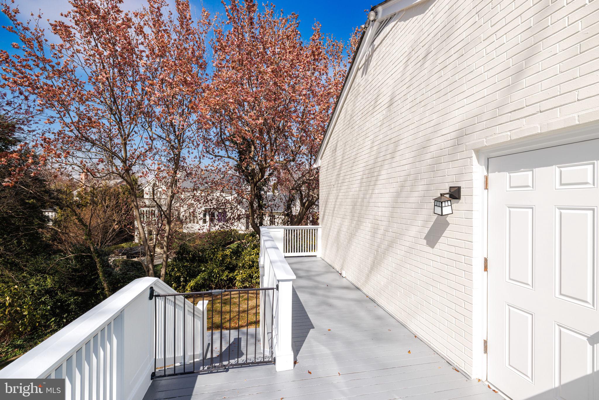 THE HAMLET - Residential