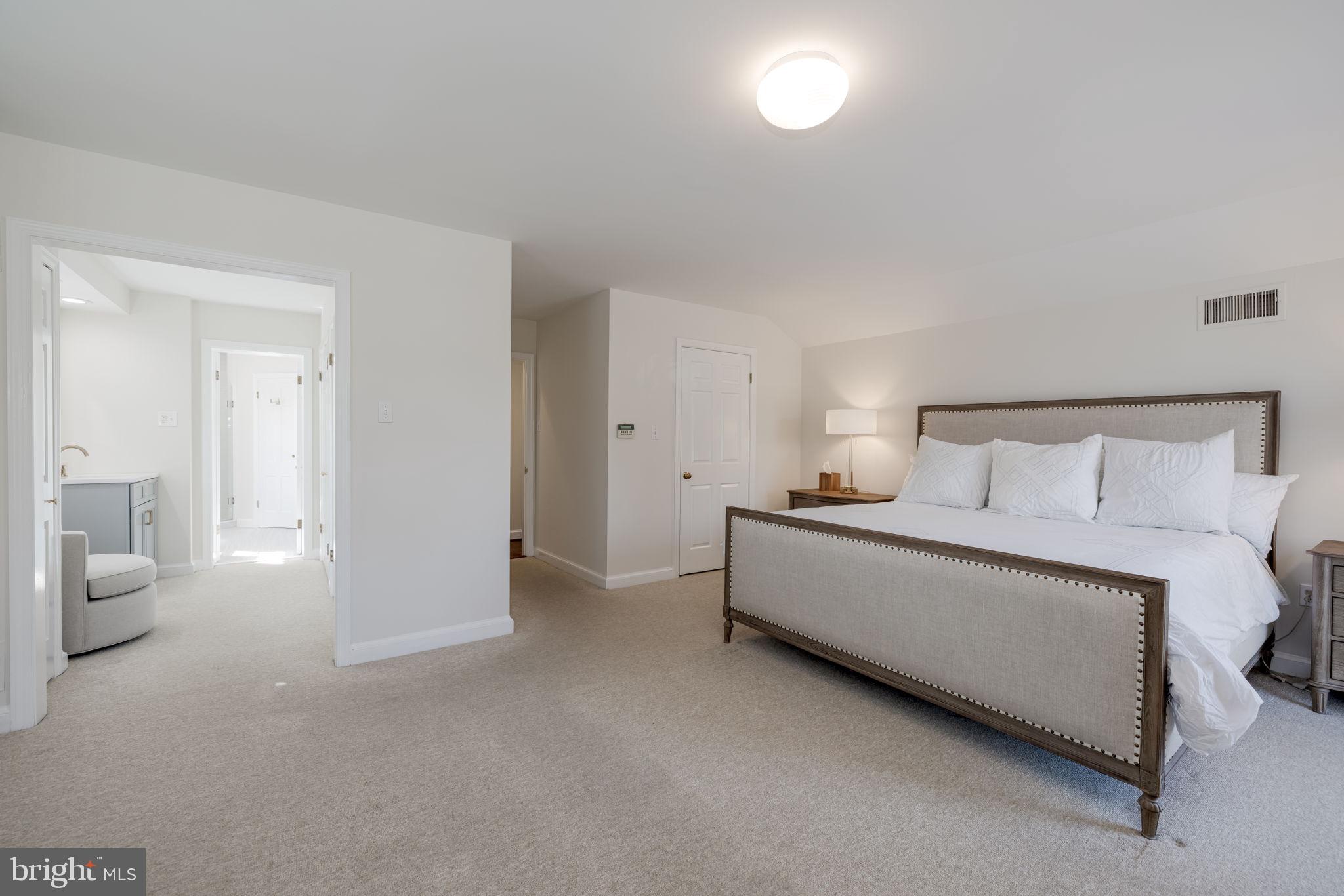 THE HAMLET - Residential