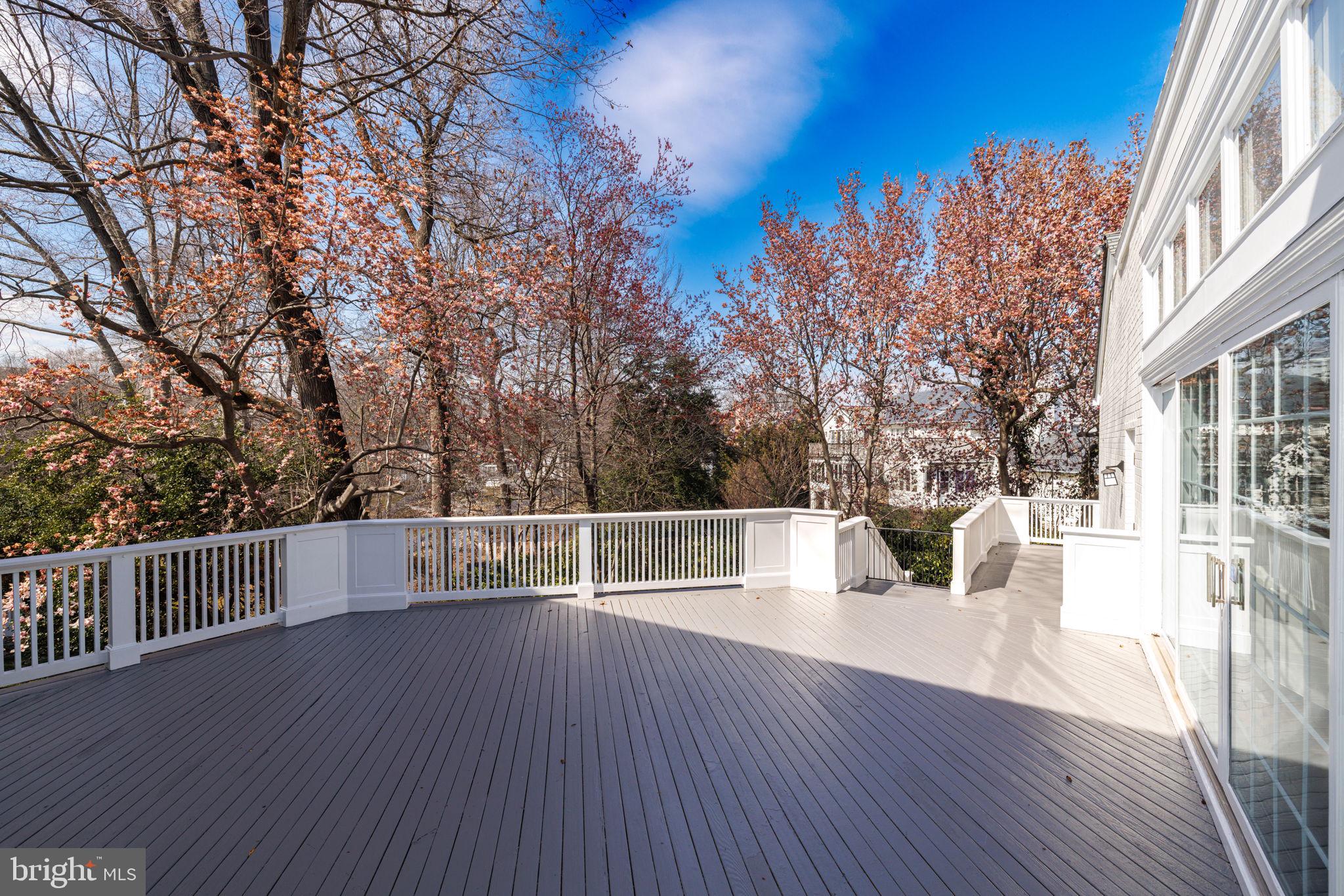 THE HAMLET - Residential