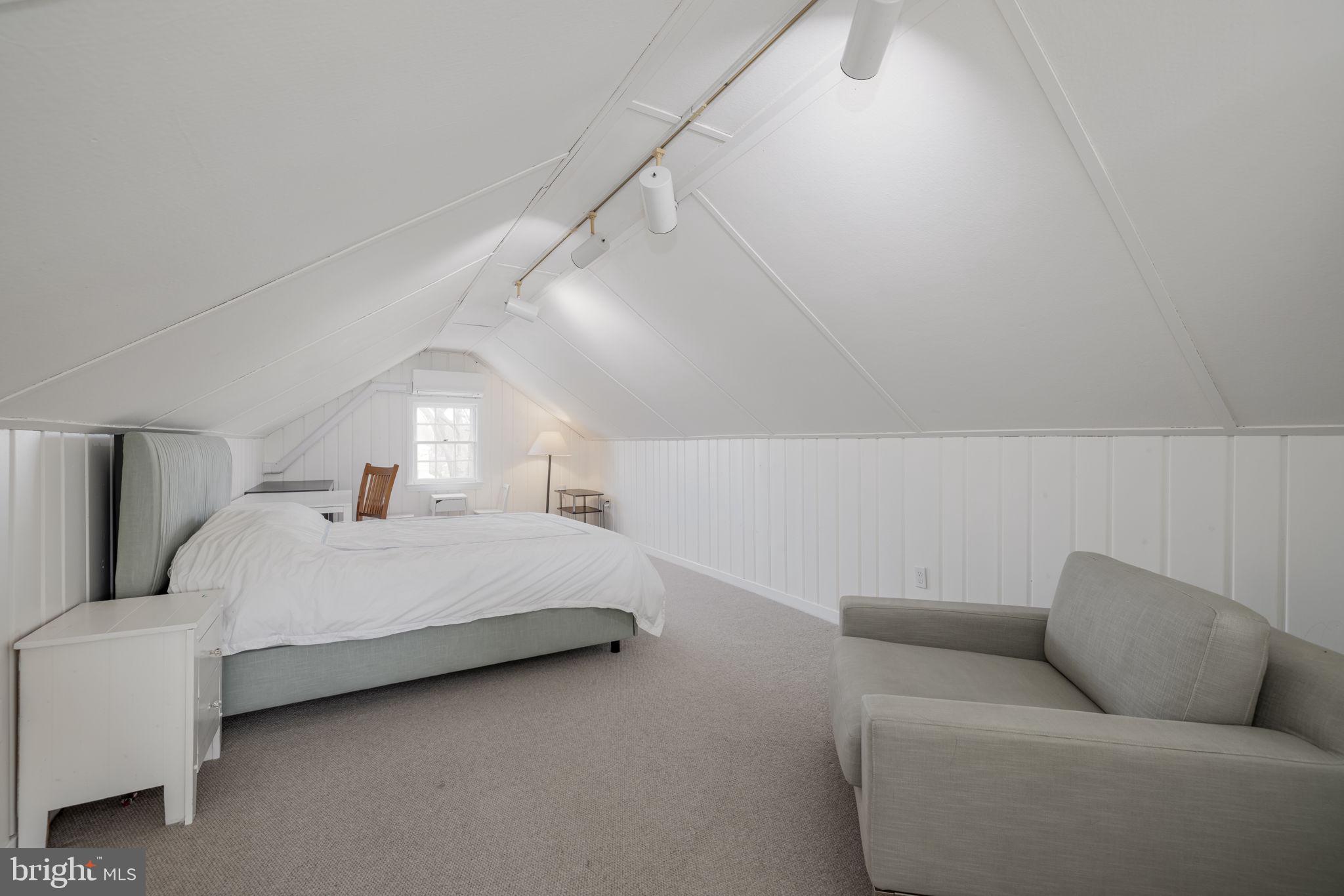 THE HAMLET - Residential